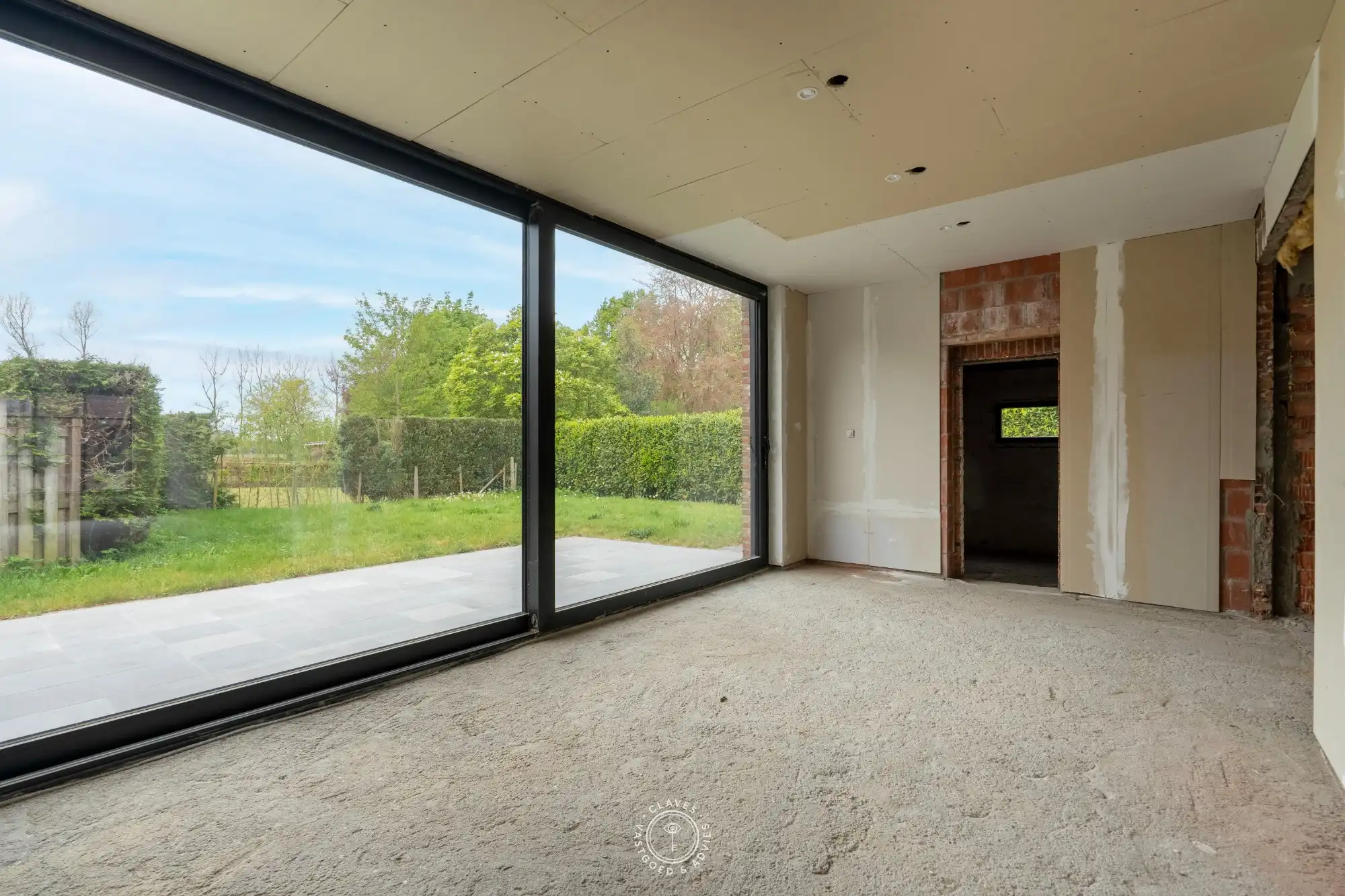 Verder te renoveren open bebouwing op toplocatie foto 6