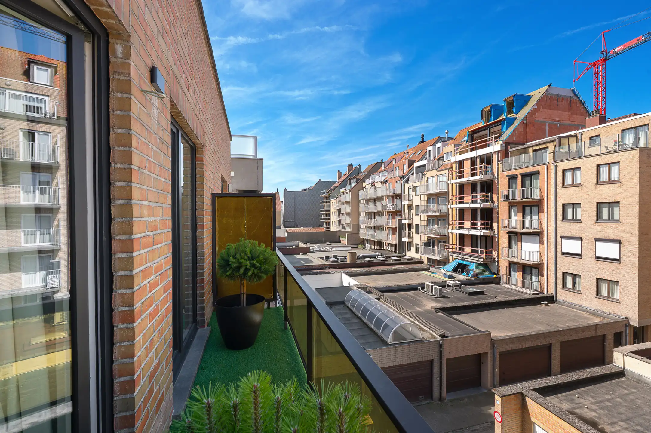 Lichtrijk gerenoveerd appartement met open zichten  foto 23