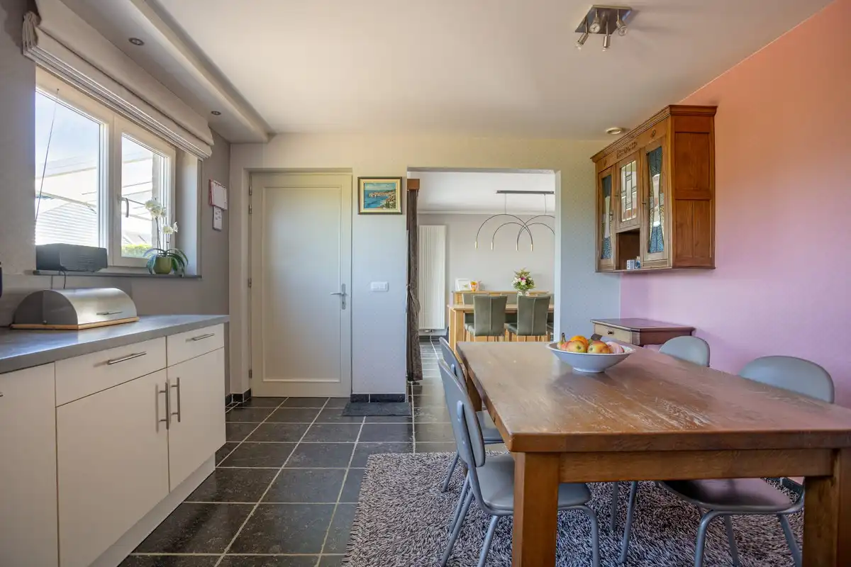 Instapklare woning met drie slaapkamers in een doodlopende straat foto 7