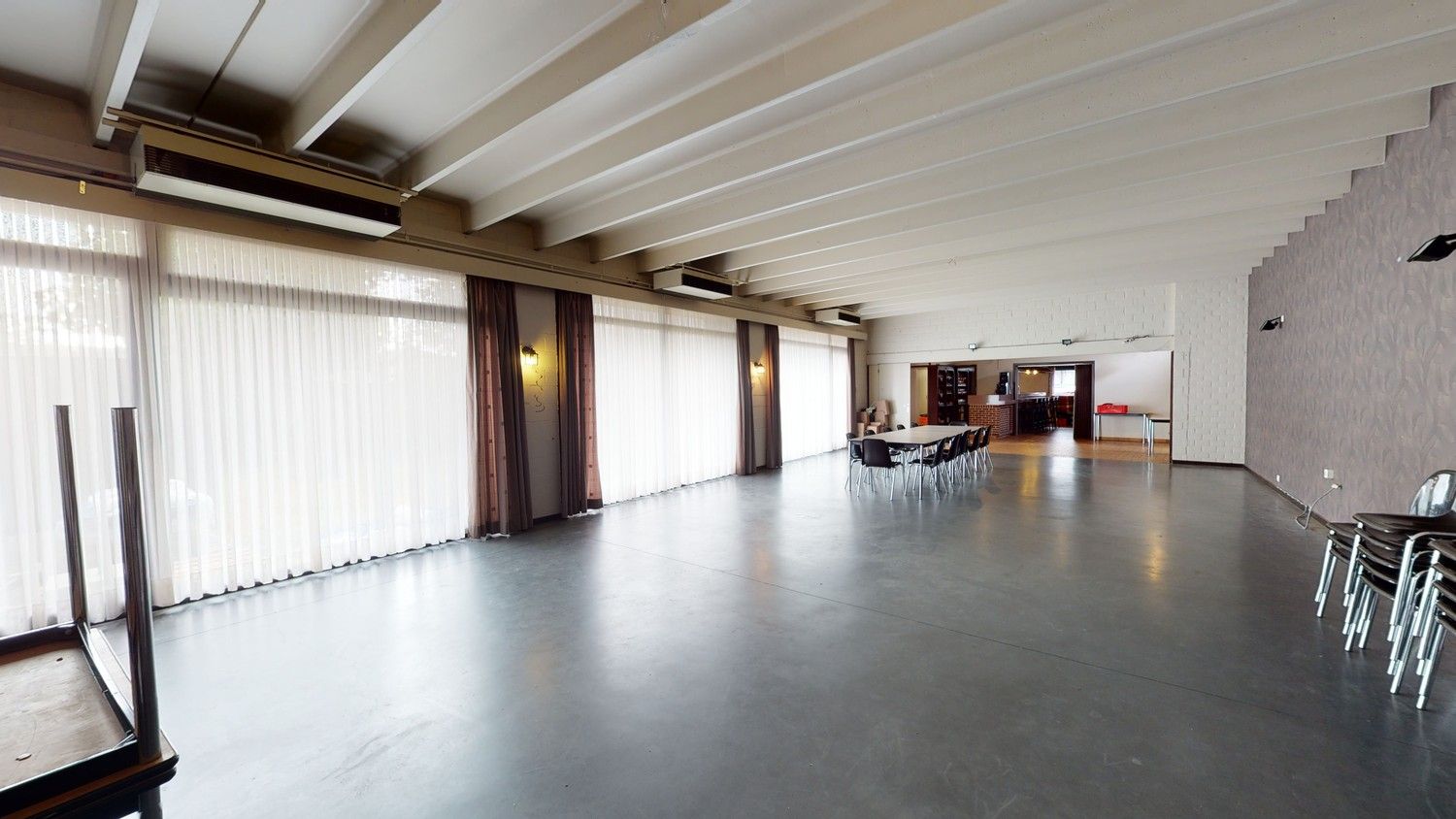 Ruime woonst/ handelszaak nabij centrum Zingem! foto 6