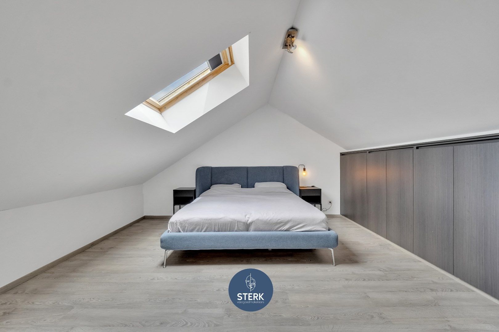 INSTAPKLARE GEZINSWONING OP EEN PERCEEL VAN 688 M² TE LANAKEN !  foto 17