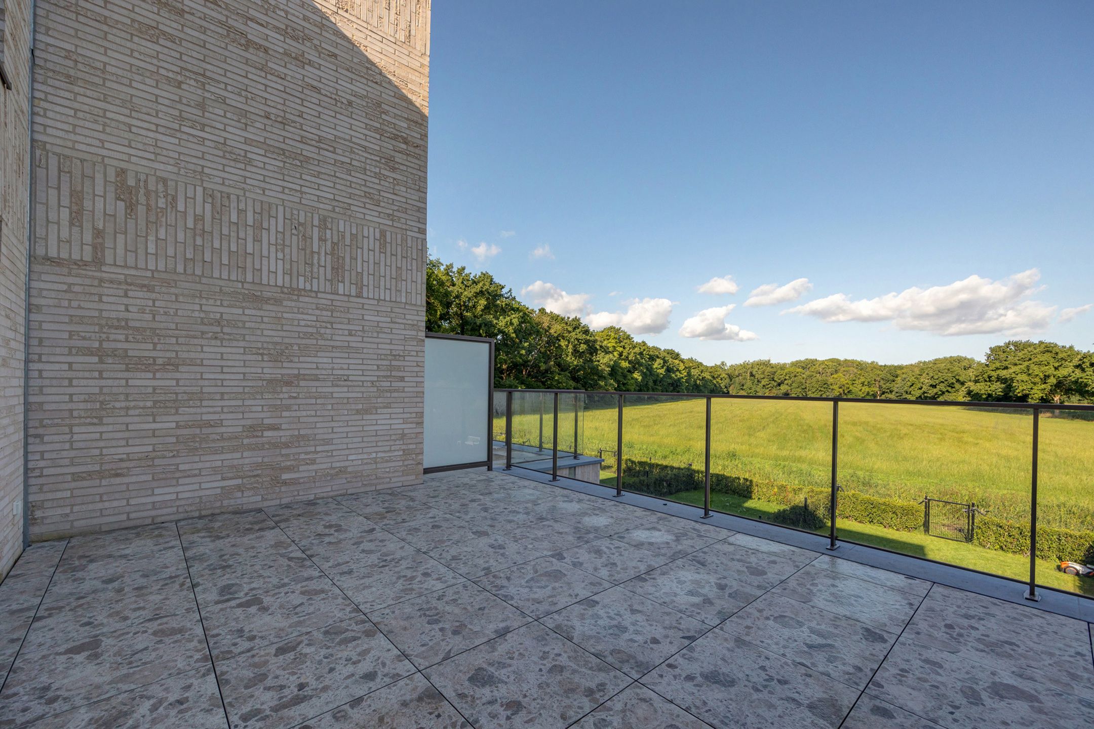Nieuwbouwwoning met 3 slaapkamers en een prachtig open uitzicht foto 11