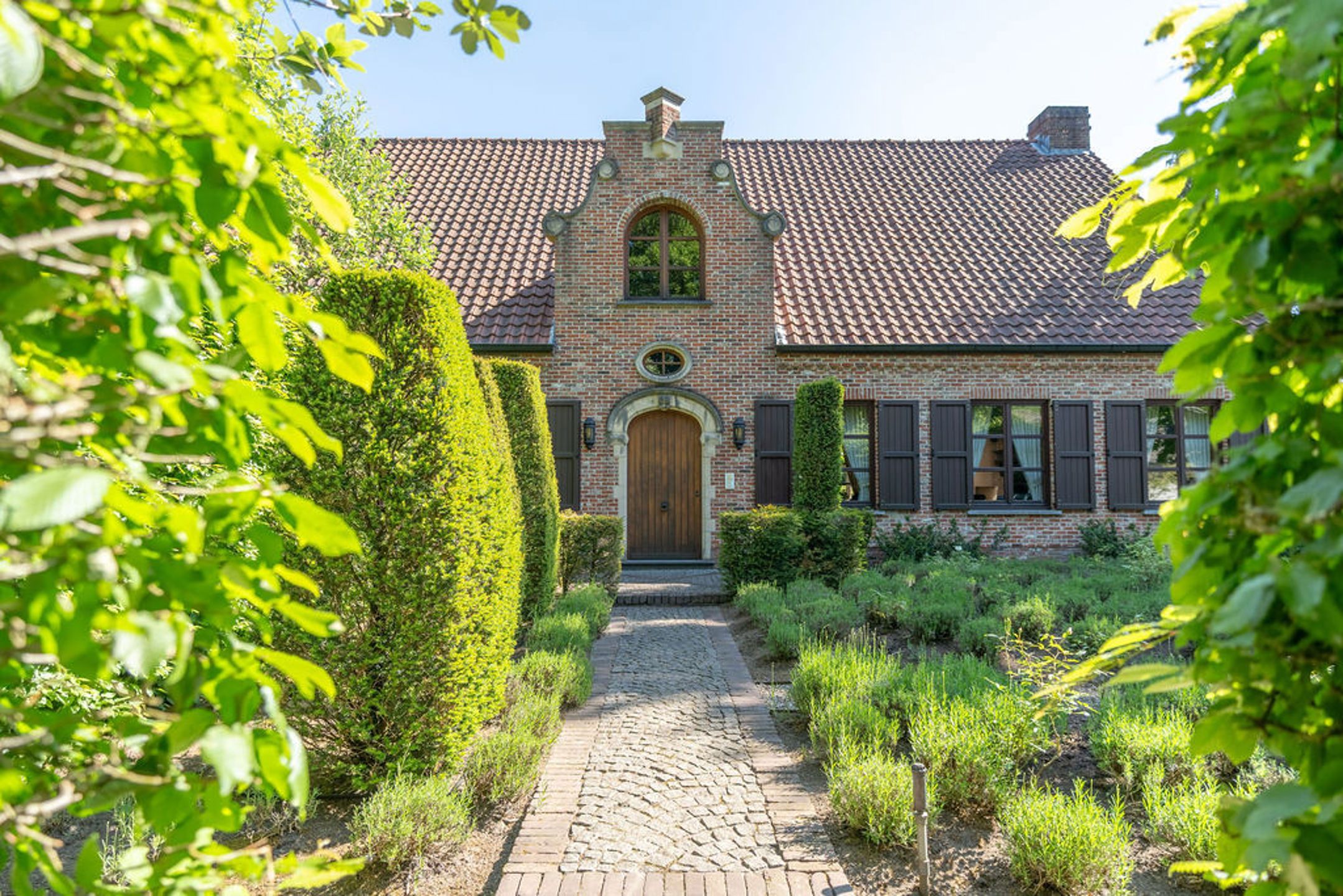 Ruime villa met 6 slpk op 2.295 m² grond met veel privacy foto 77