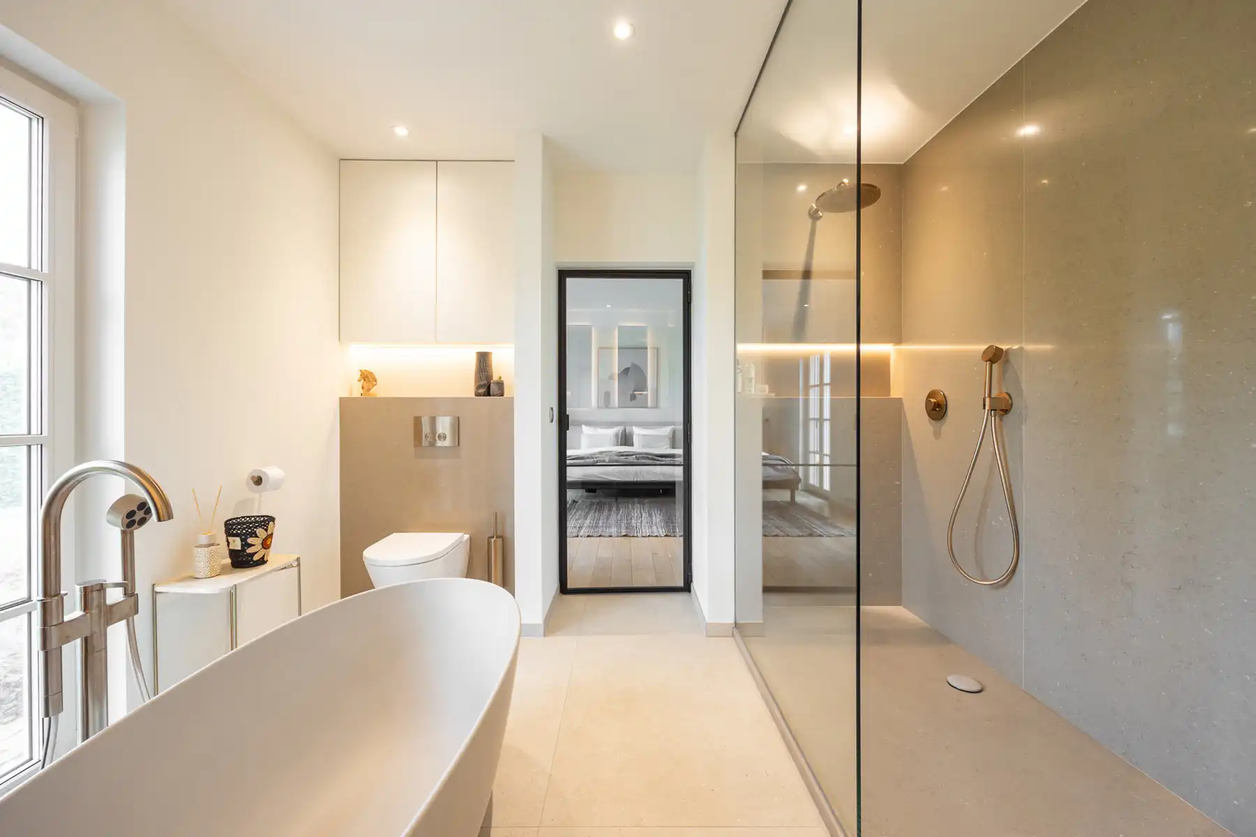 Uitzonderlijk gerenoveerde hoeve op ca. 7480 m² foto 18