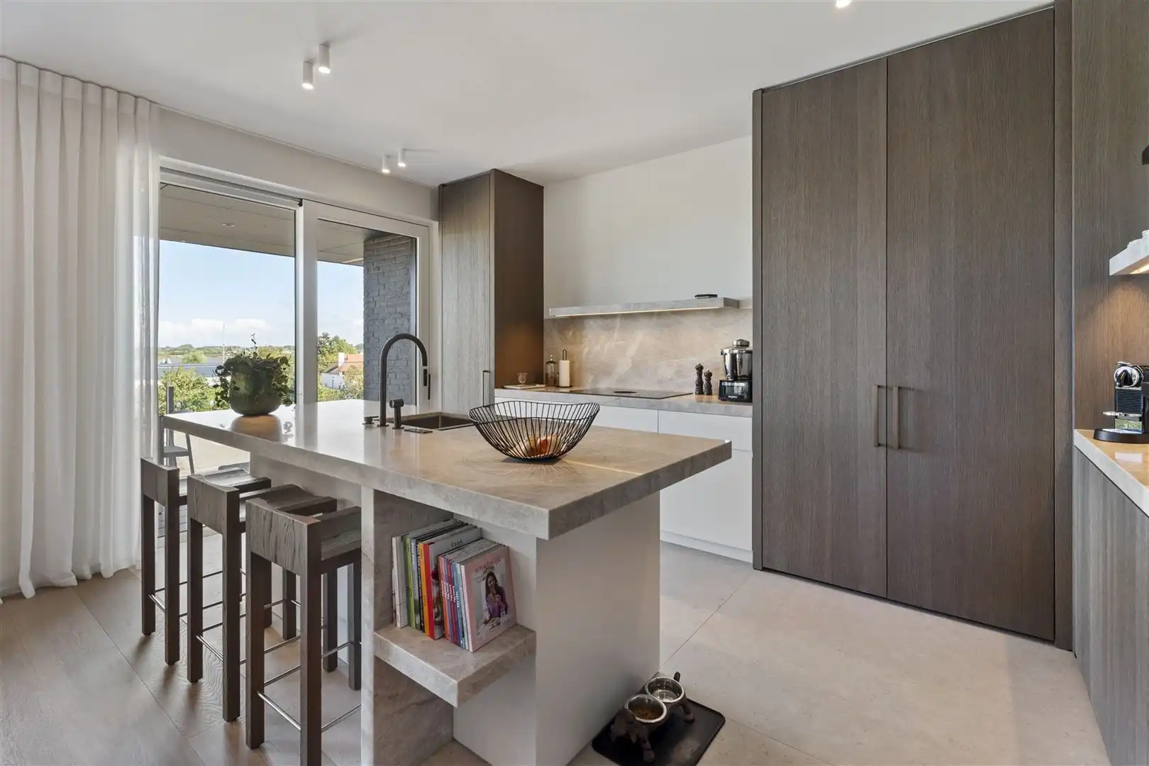 hyperexclusief afgewerkt hoekappartement foto 9