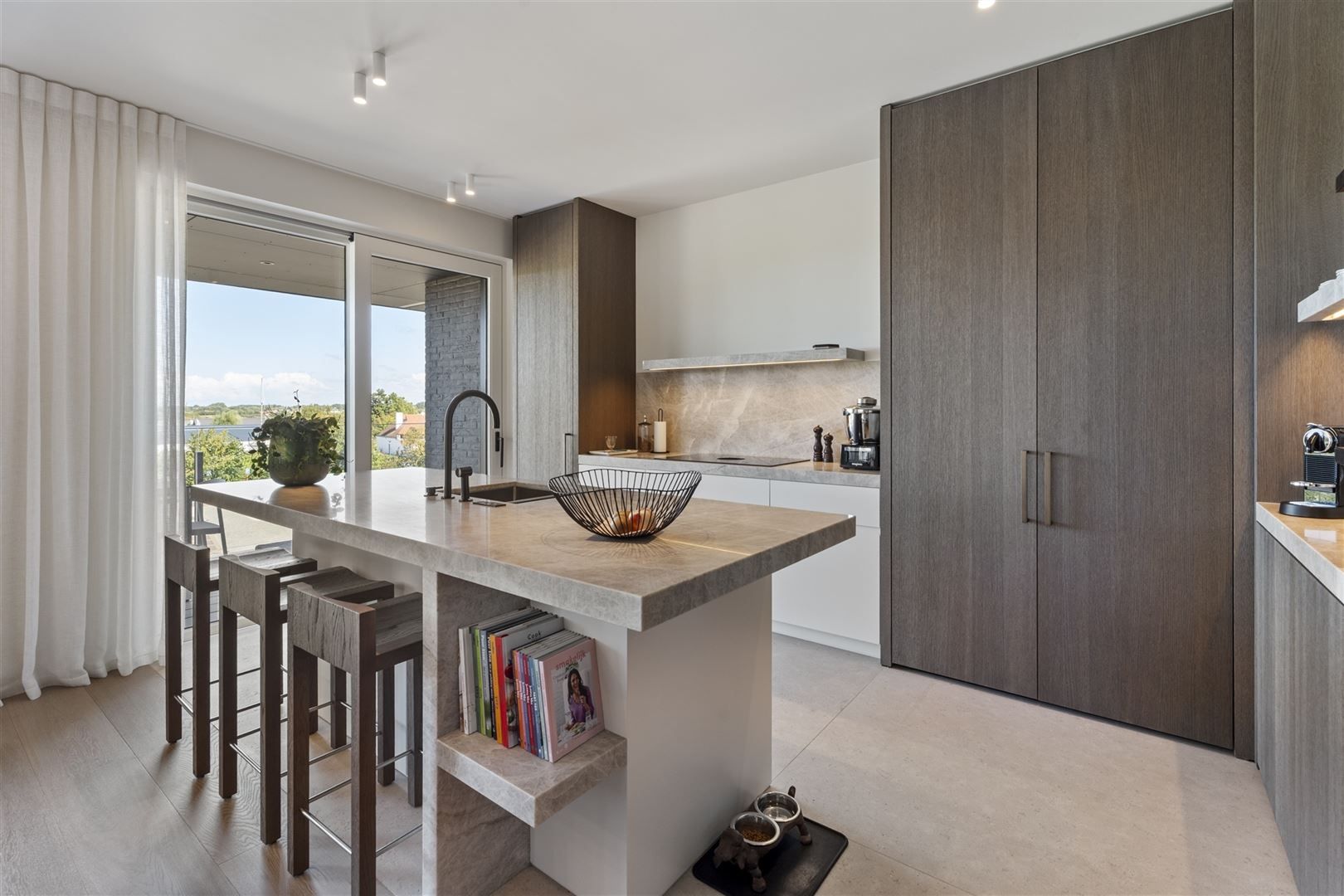 hyperexclusief afgewerkt hoekappartement foto 9