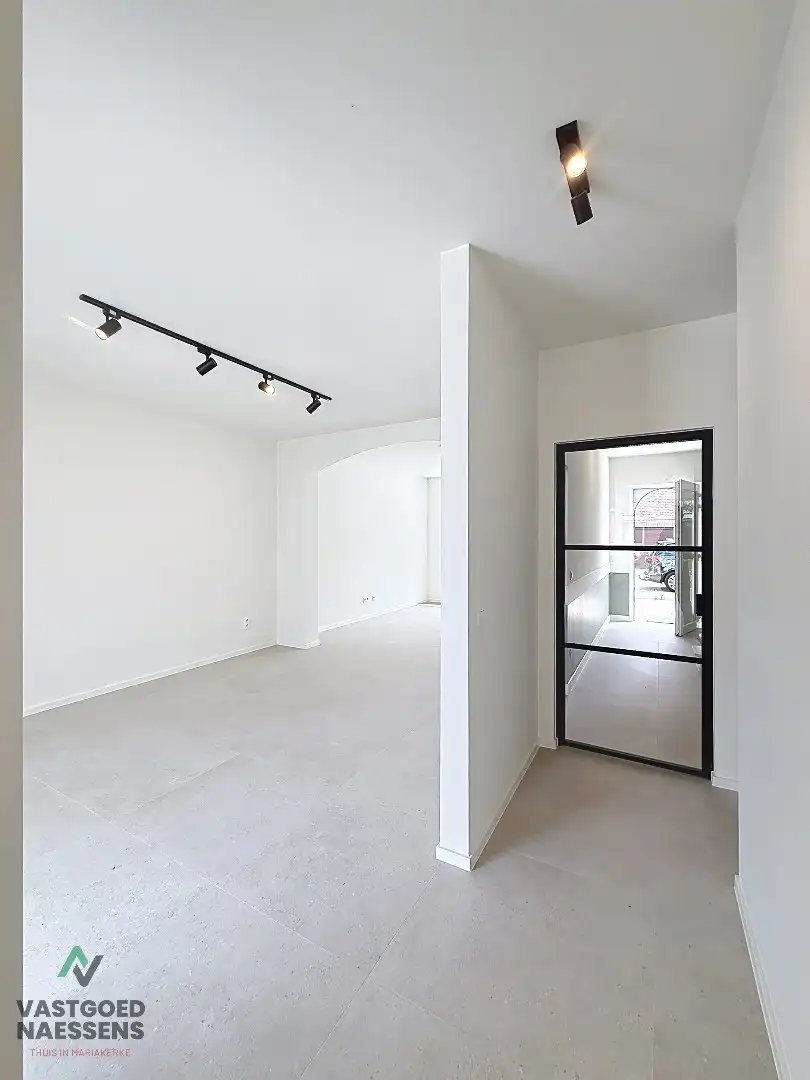 VOLLEDIG GERENOVEERDE 5 SLPK WONING – 2 BADKAMERS – ZONNIGE ZW-TUIN foto 7