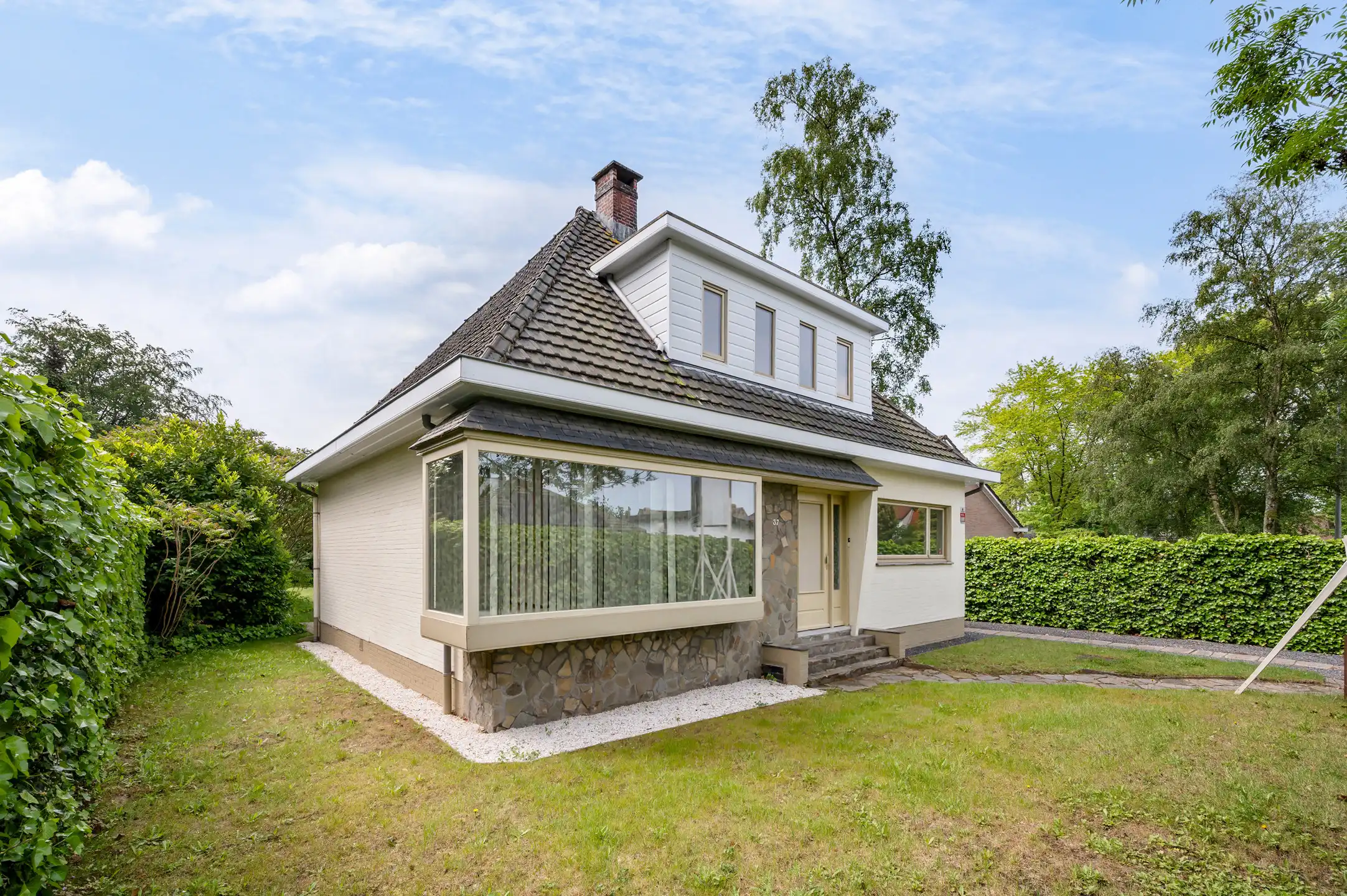 Charmante woning in een gegeerde buurt foto 2