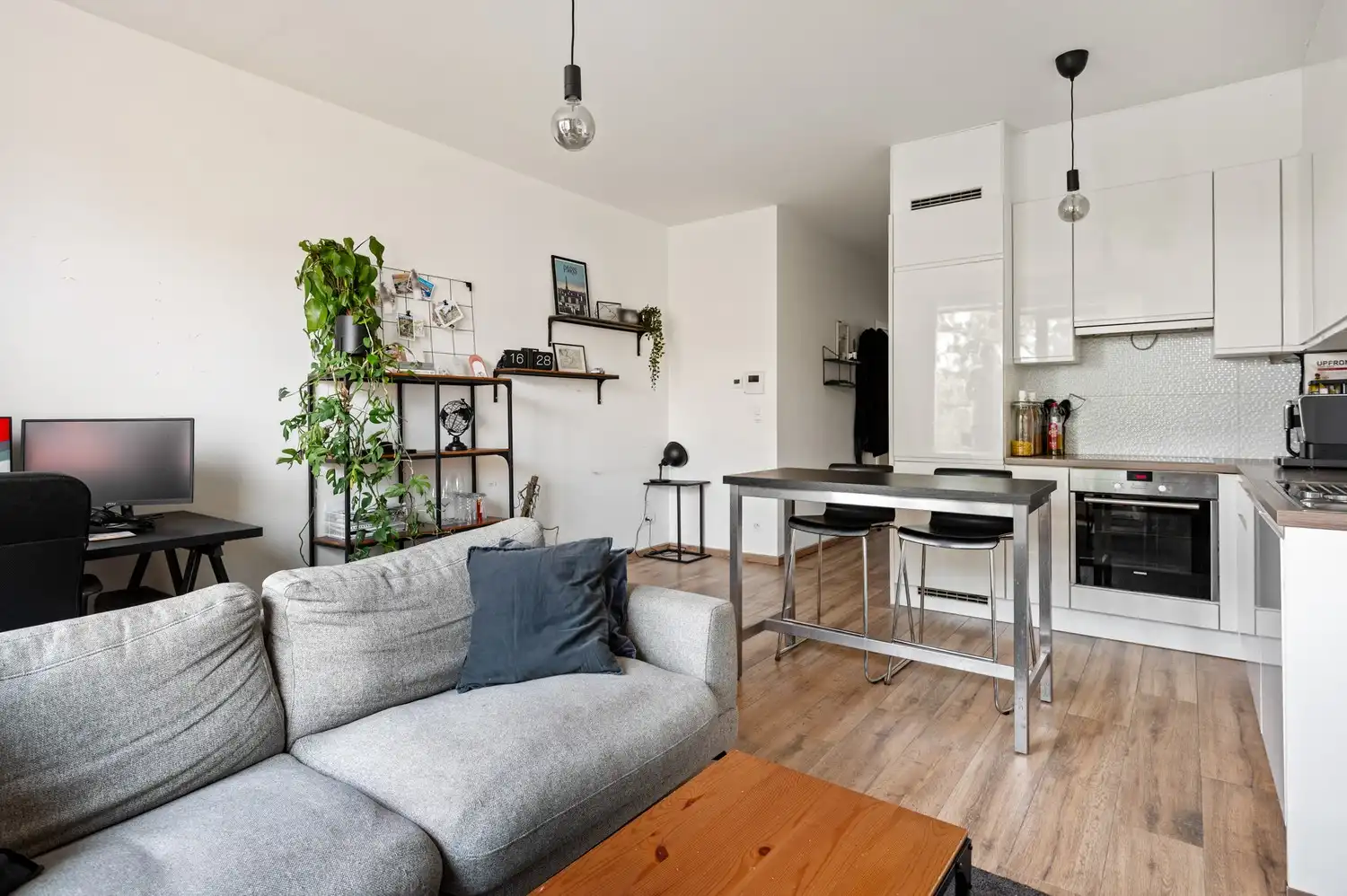 1 slaapkamer appartement met terras in Deurne! foto 9