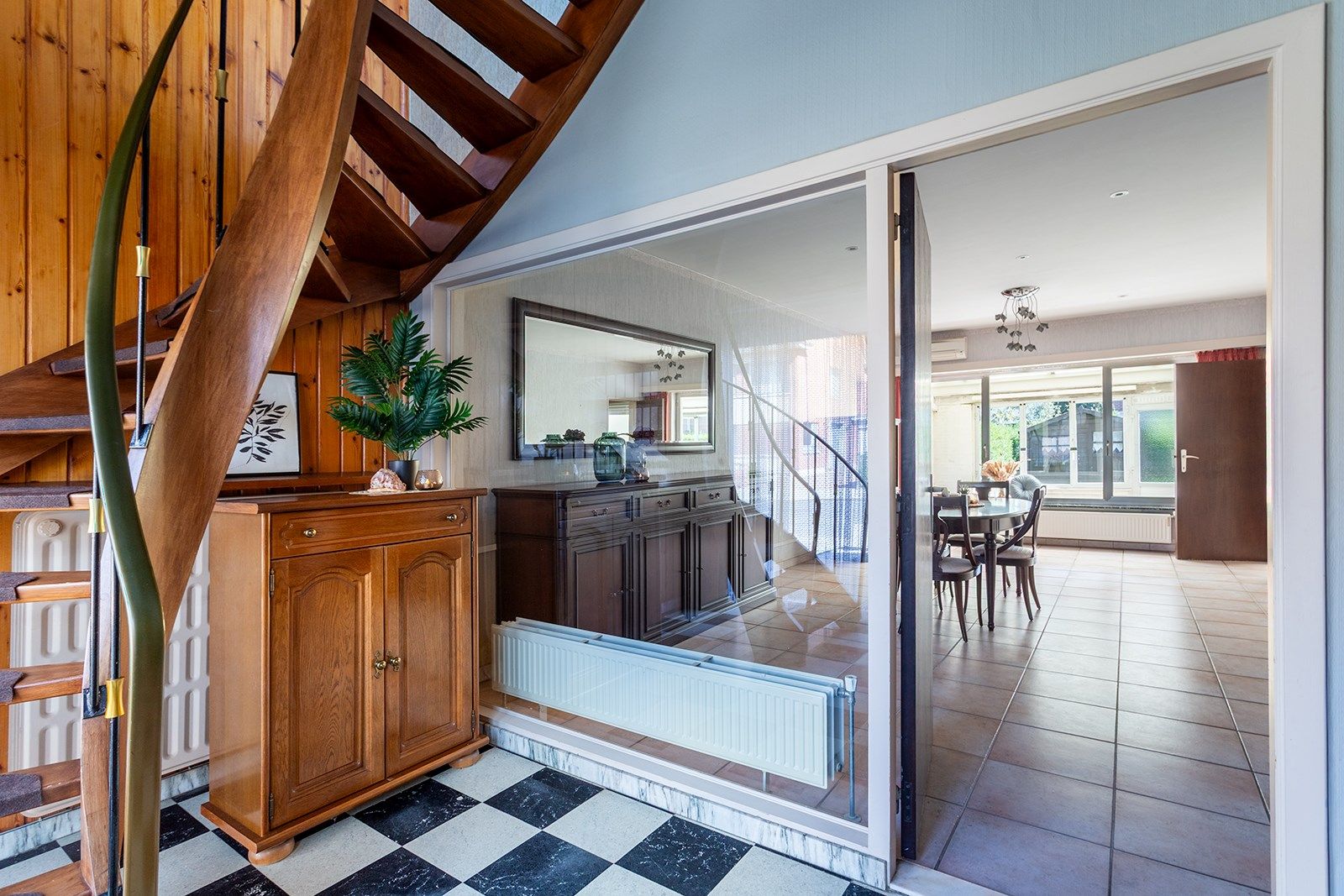 Ruime en rustig gelegen woning met tuin foto 10