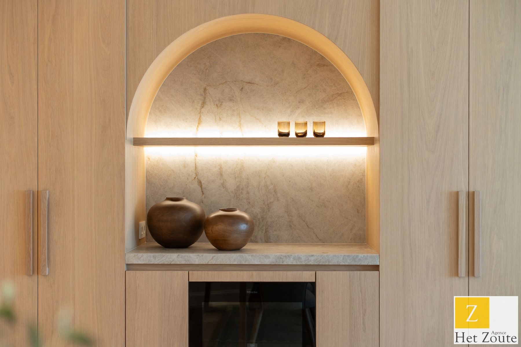 Gerenoveerd appartement op topligging met zeezicht foto 6
