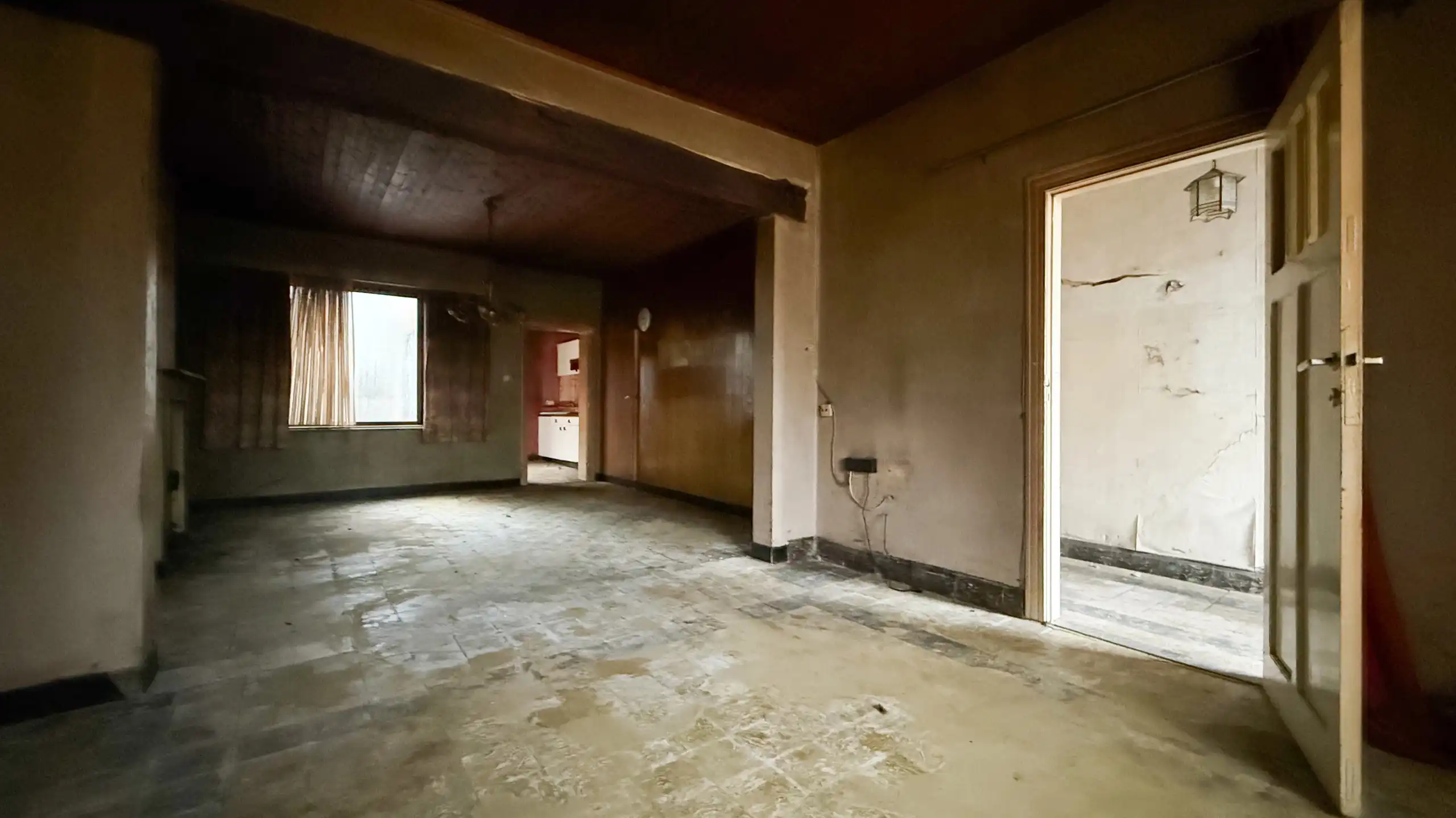 Te renoveren woning met potentieel op rustige ligging foto 3