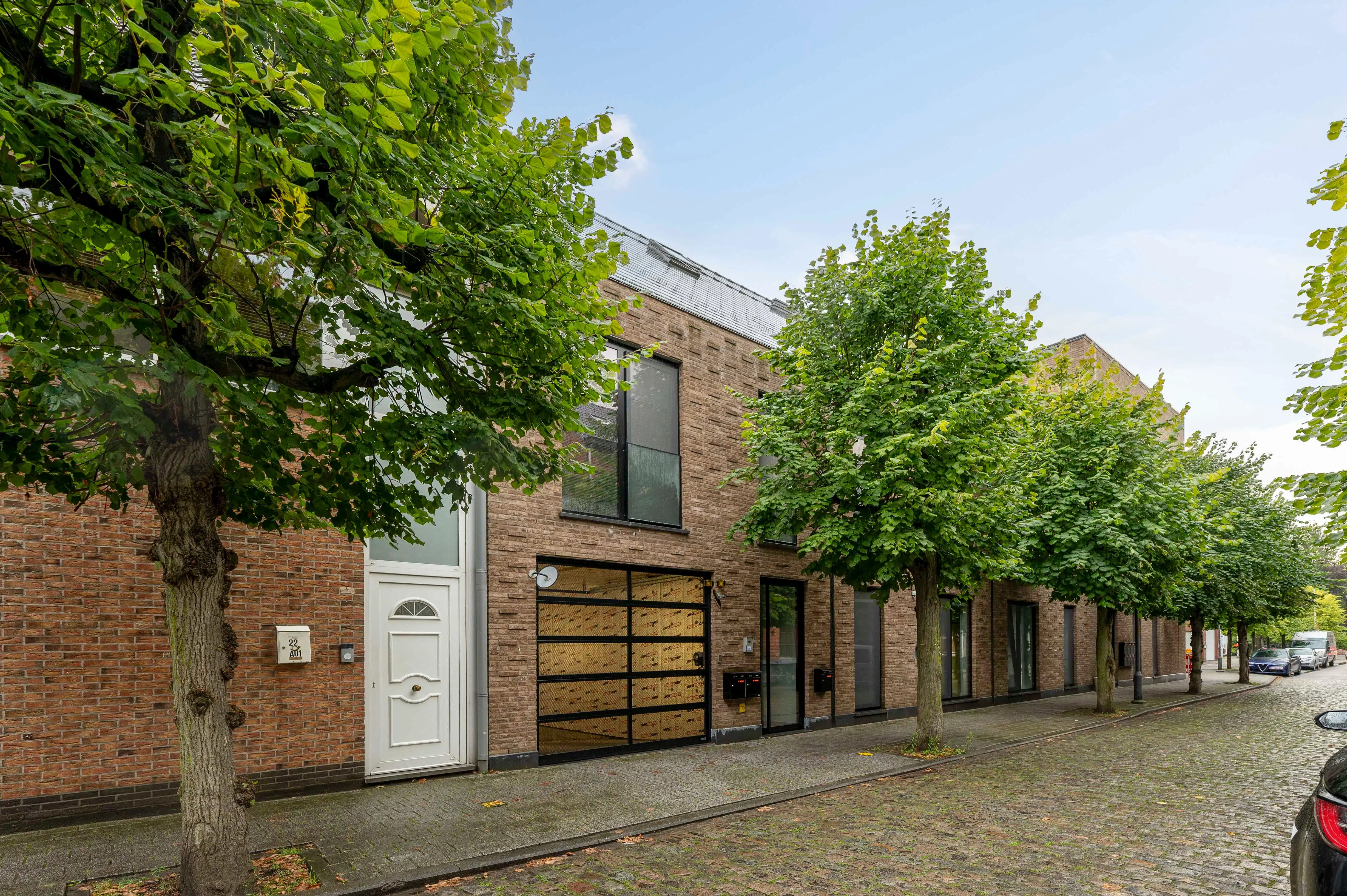 Ondergrondse staanplaats in Mariaburg-Ekeren te koop! foto {{pictureIndex}}