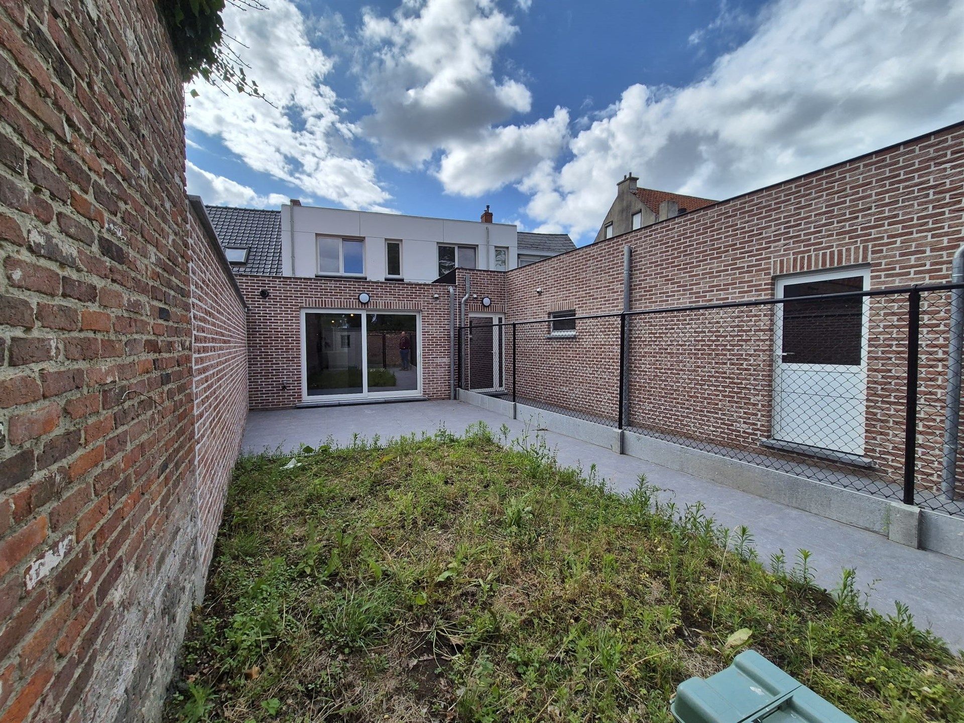 Zeer energiezuinige woning met 2 slaapkamers en tuin. foto 12
