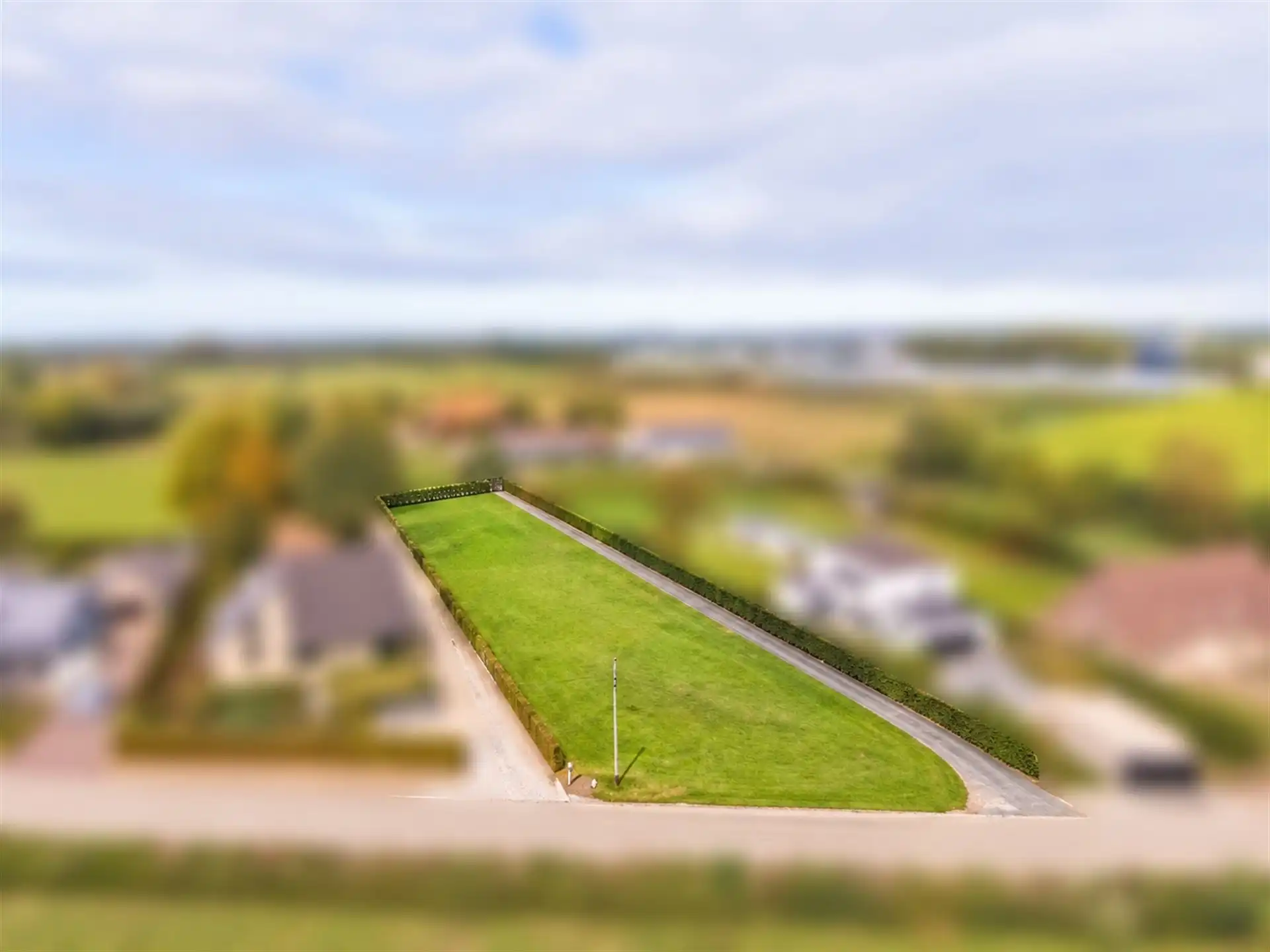 Centraal gelegen bouwgrond voor open bebouwing op 2885m foto 4