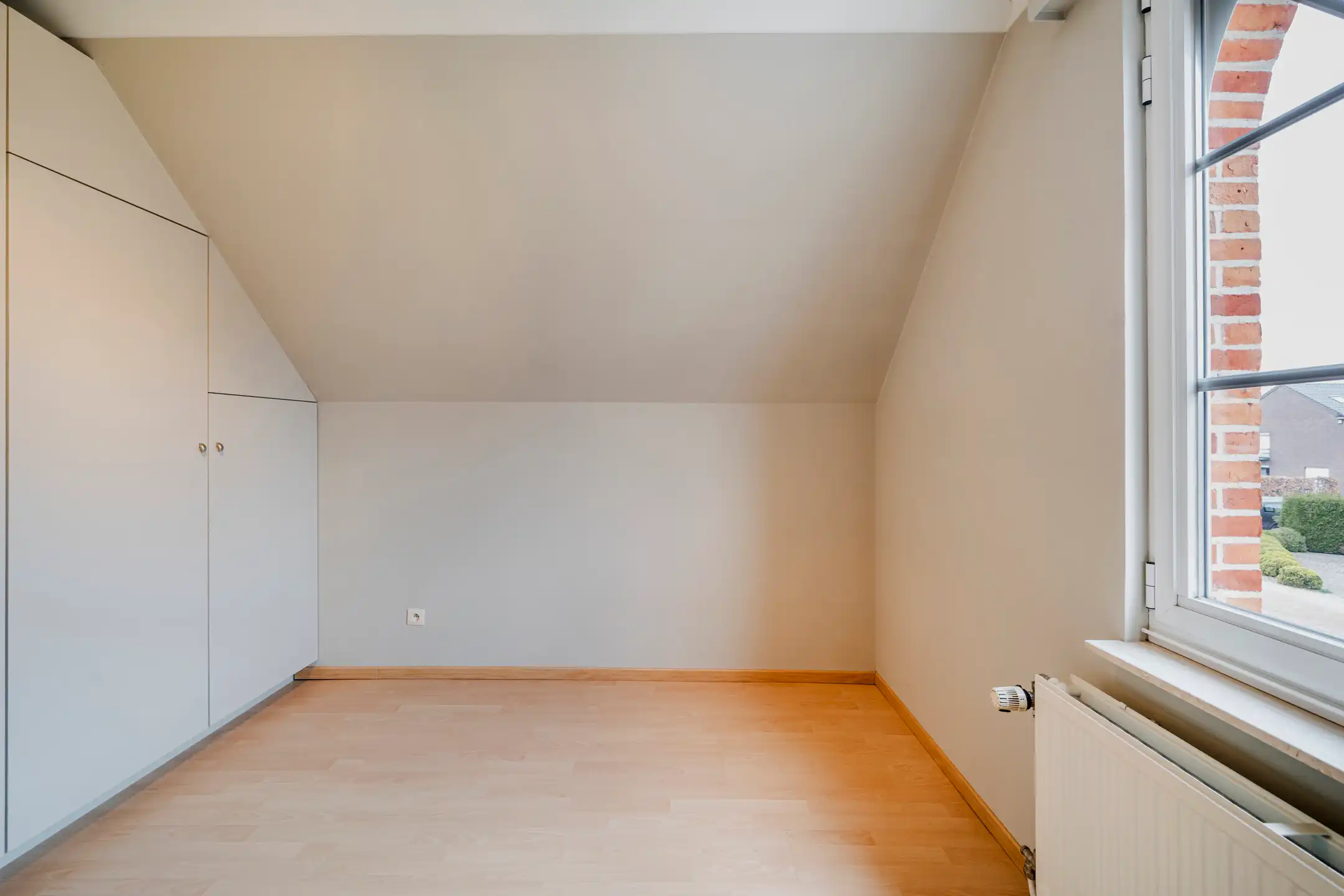 Prachtige dorpswoning op 1.099 m² foto 18