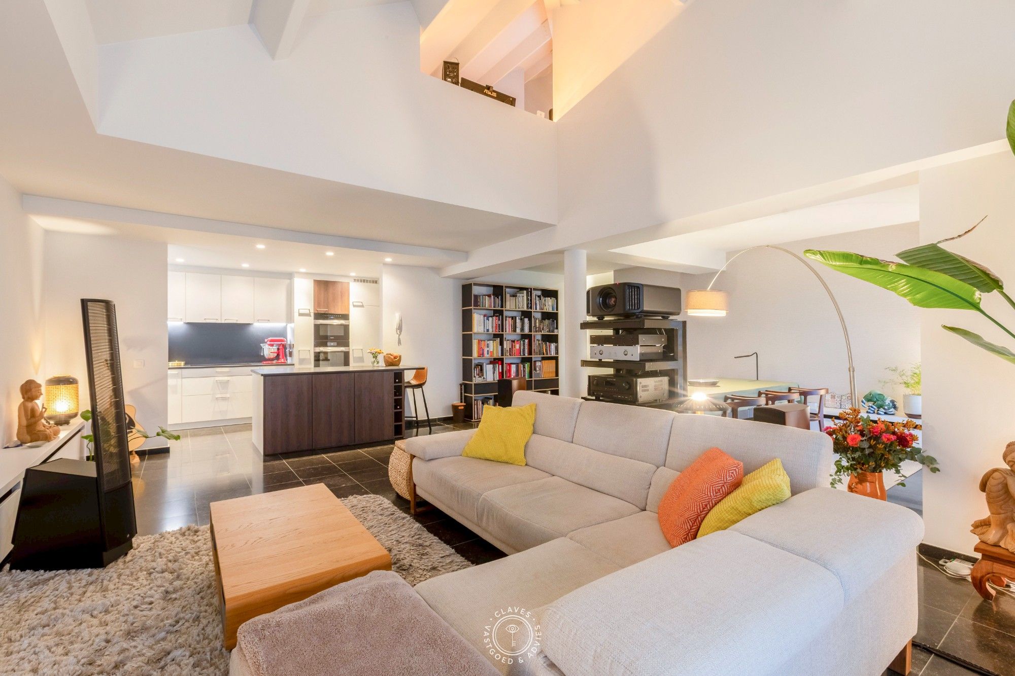 Bijzonder comfortabel twee slaapkamer appartement foto 7