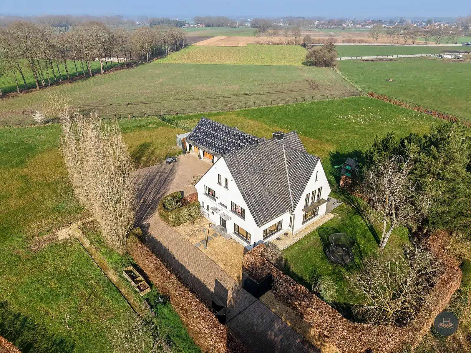 Unieke, luxueuze villa op prachtig perceel van 9200 m²  foto 2