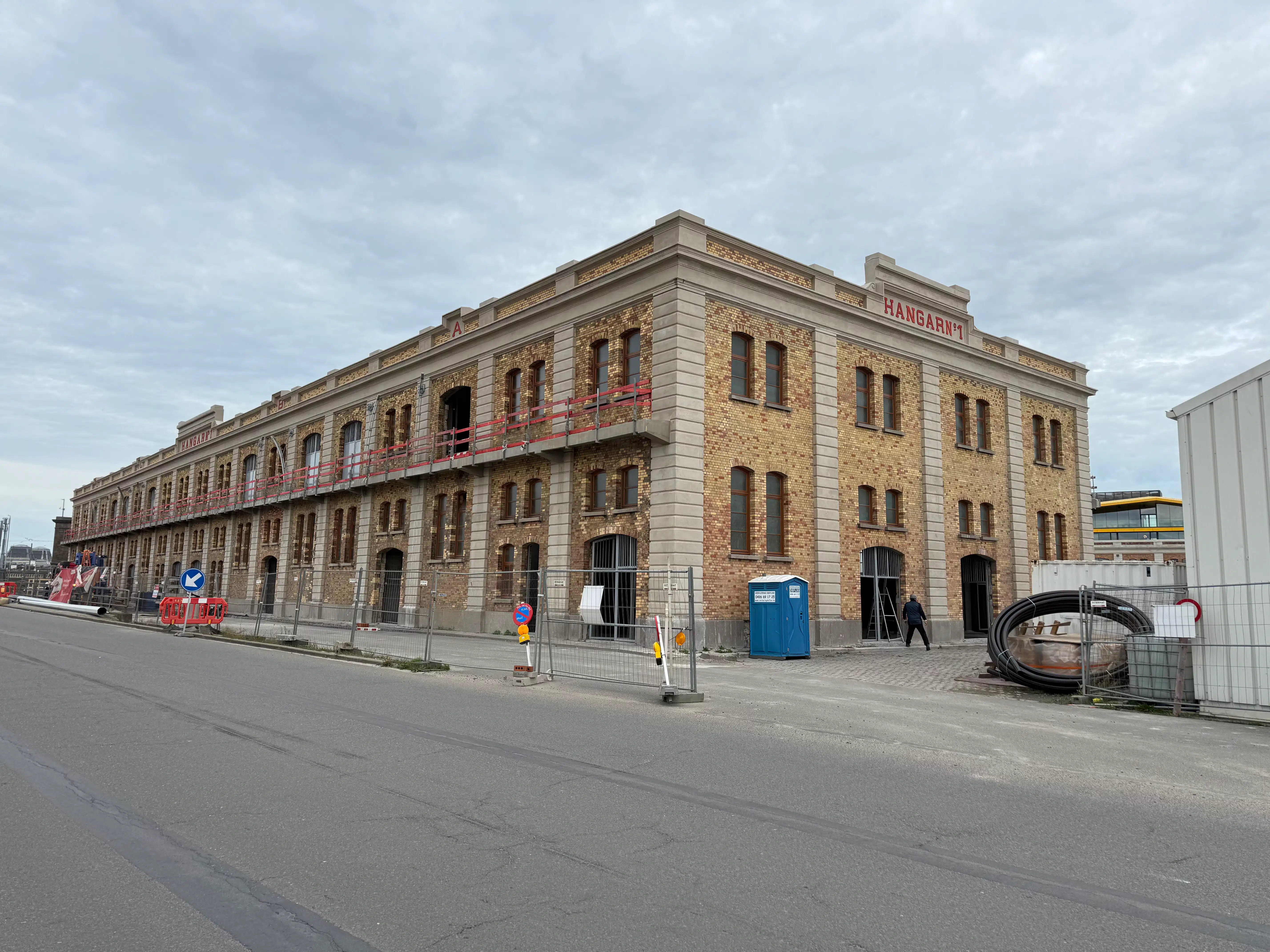 Stapelhuisstraat 1 - restaurant foto {{pictureIndex}}