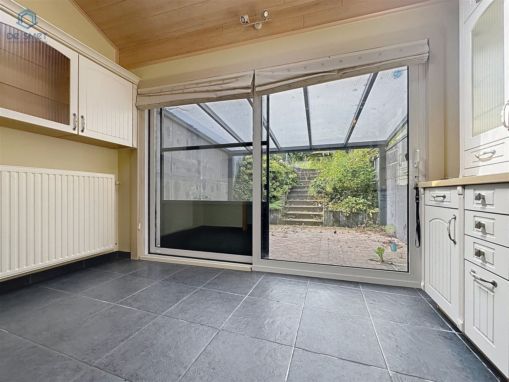 INSTAPKLARE WONING MET PRACHTIGE STADSTUIN. foto 8
