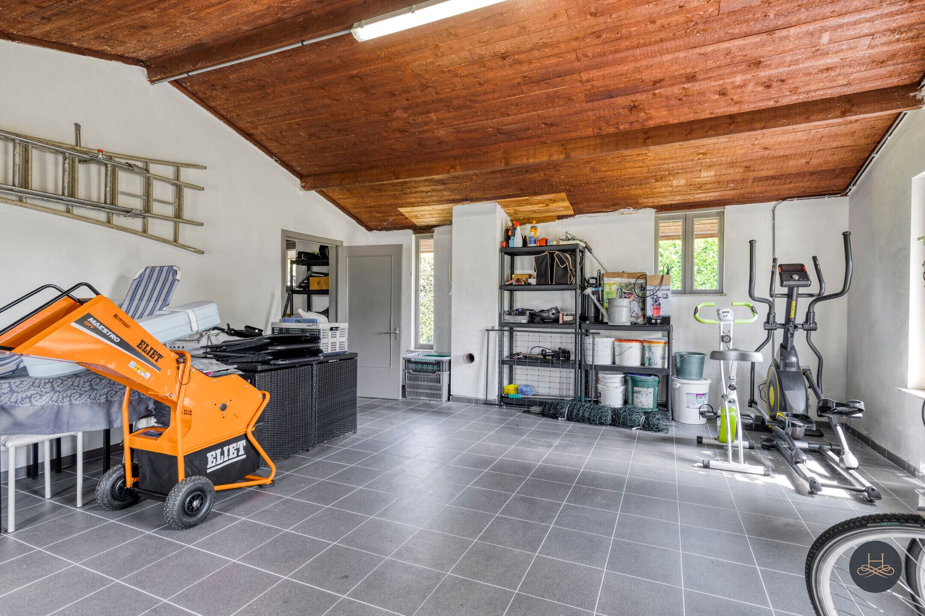 Charmante villa met open uitzicht en zwemvijver foto 27