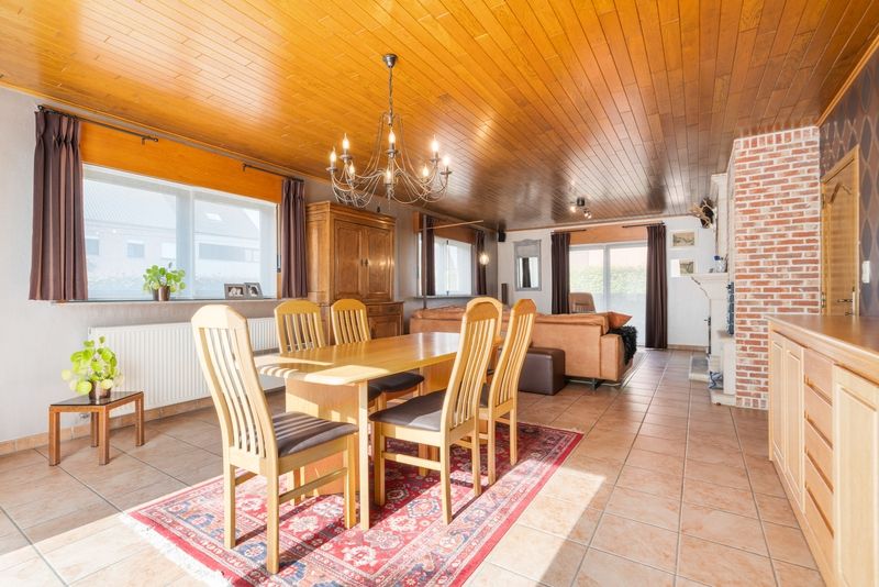 Ruime open bebouwing op 932 m² – instapklare gezinswoning met 310 m² bewoonbare oppervlakte! foto 6