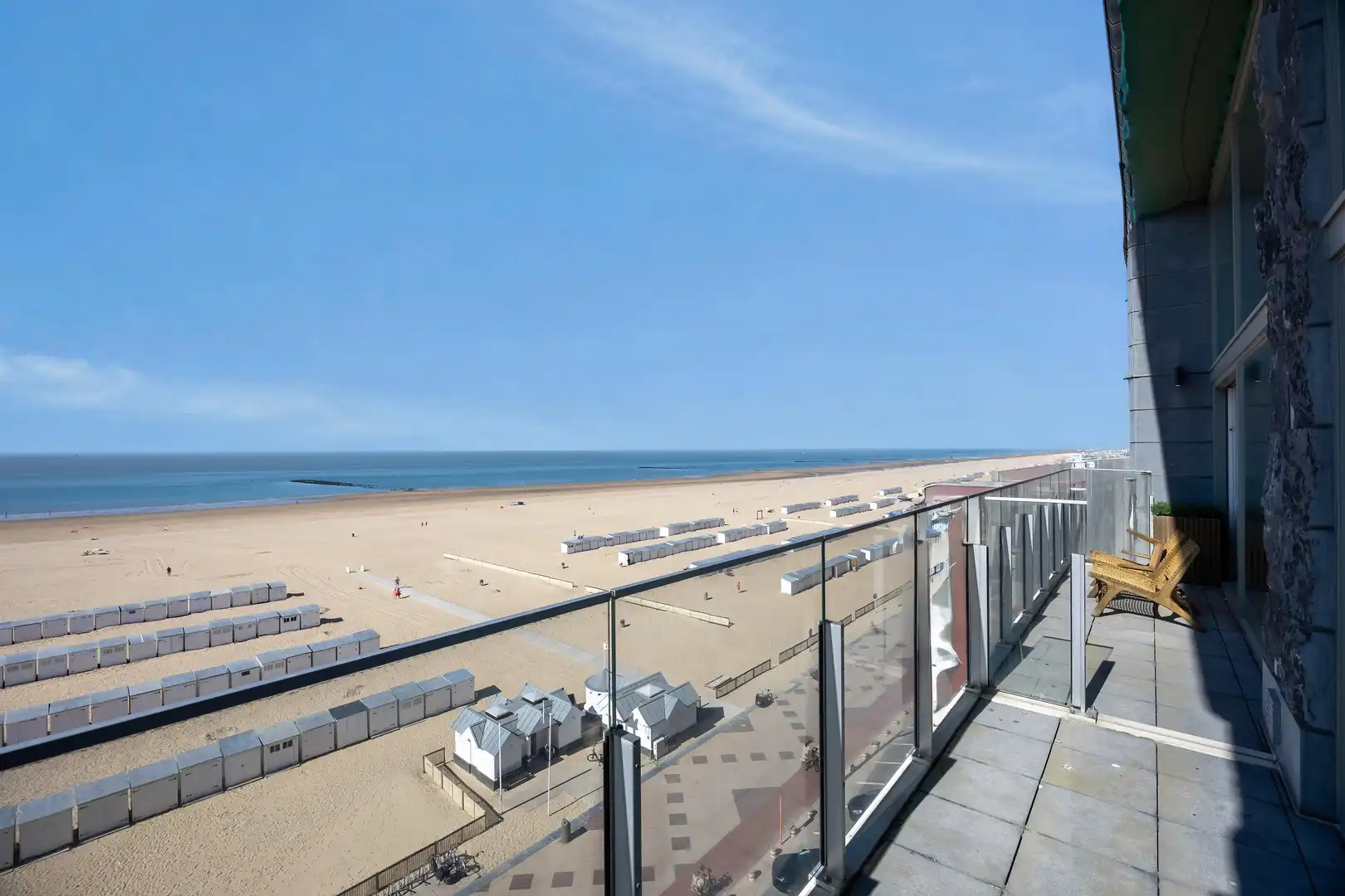 Exclusieve mezzanine met panoramisch frontaal zeezicht – Residentie Royal Navy foto 17