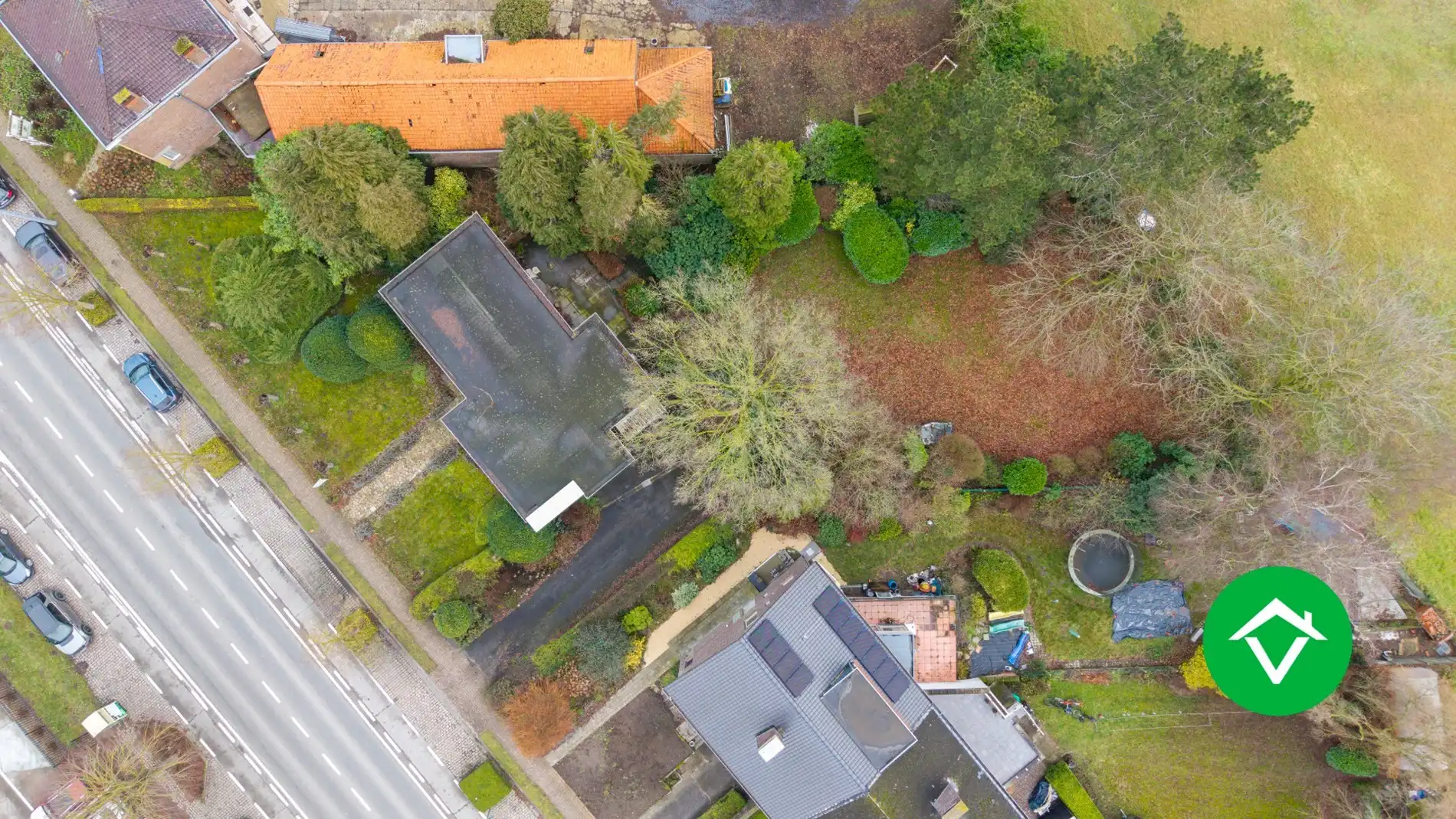 Authentieke gezinswoning op toplocatie in Torhout foto 3