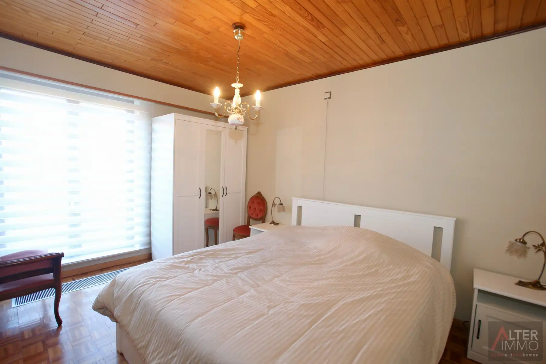 Opportuniteit! Gelijkvloerse woning met 3 slaapkamers op een groot en breed perceel (30 m) van 25a 65ca - EPC makkelijk te verbeteren! foto 18