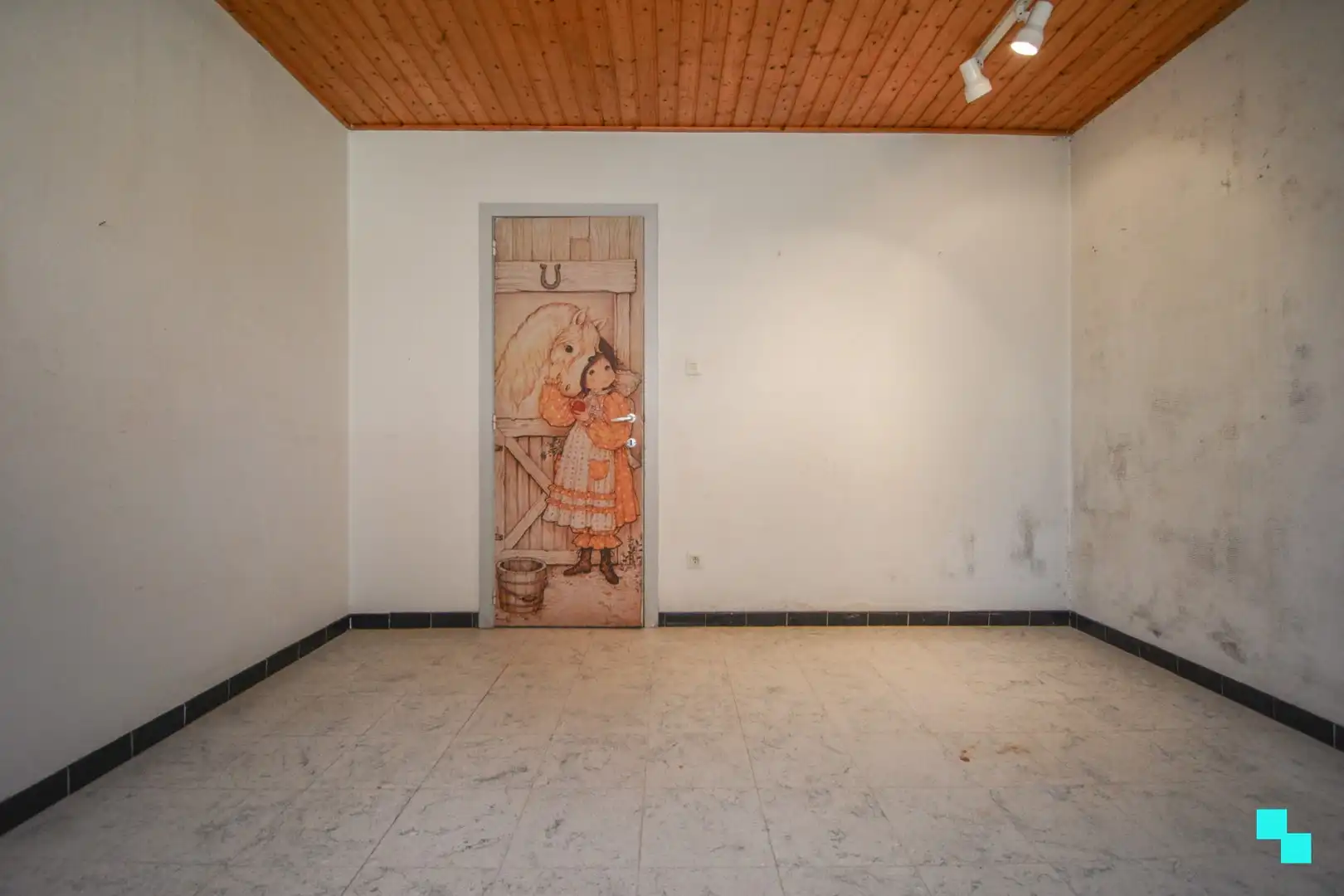 Gelijkvloerse woning met veel potentieel te Hooglede foto 12