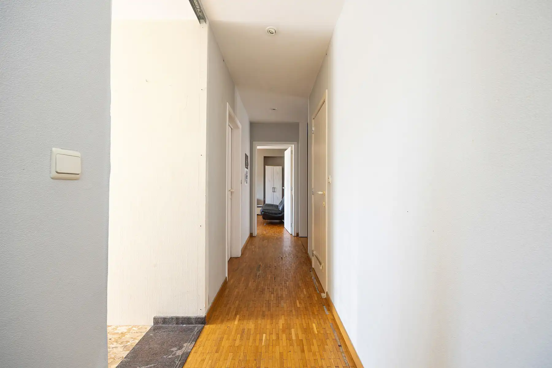 RUIM 4 SLAAPKAMER APPARTEMENT MET GARAGEBOX  foto 7
