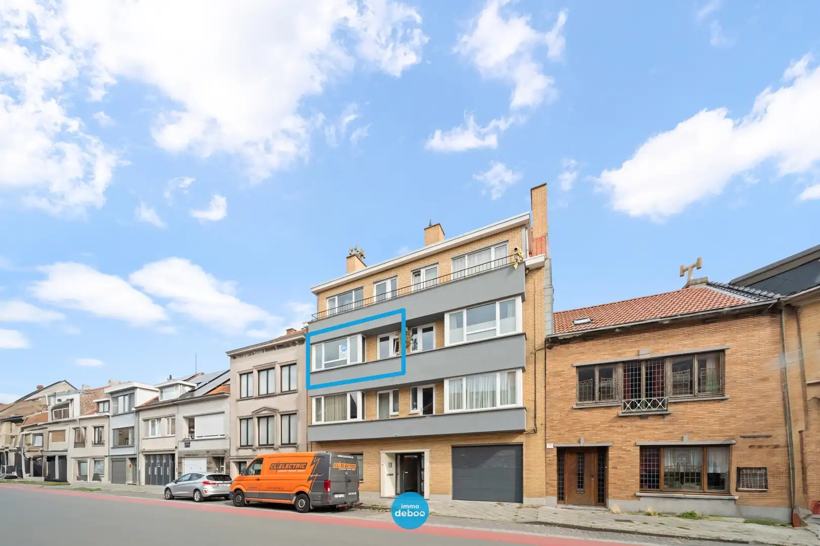 Gerenoveerd appartement met 2 terrassen foto {{pictureIndex}}