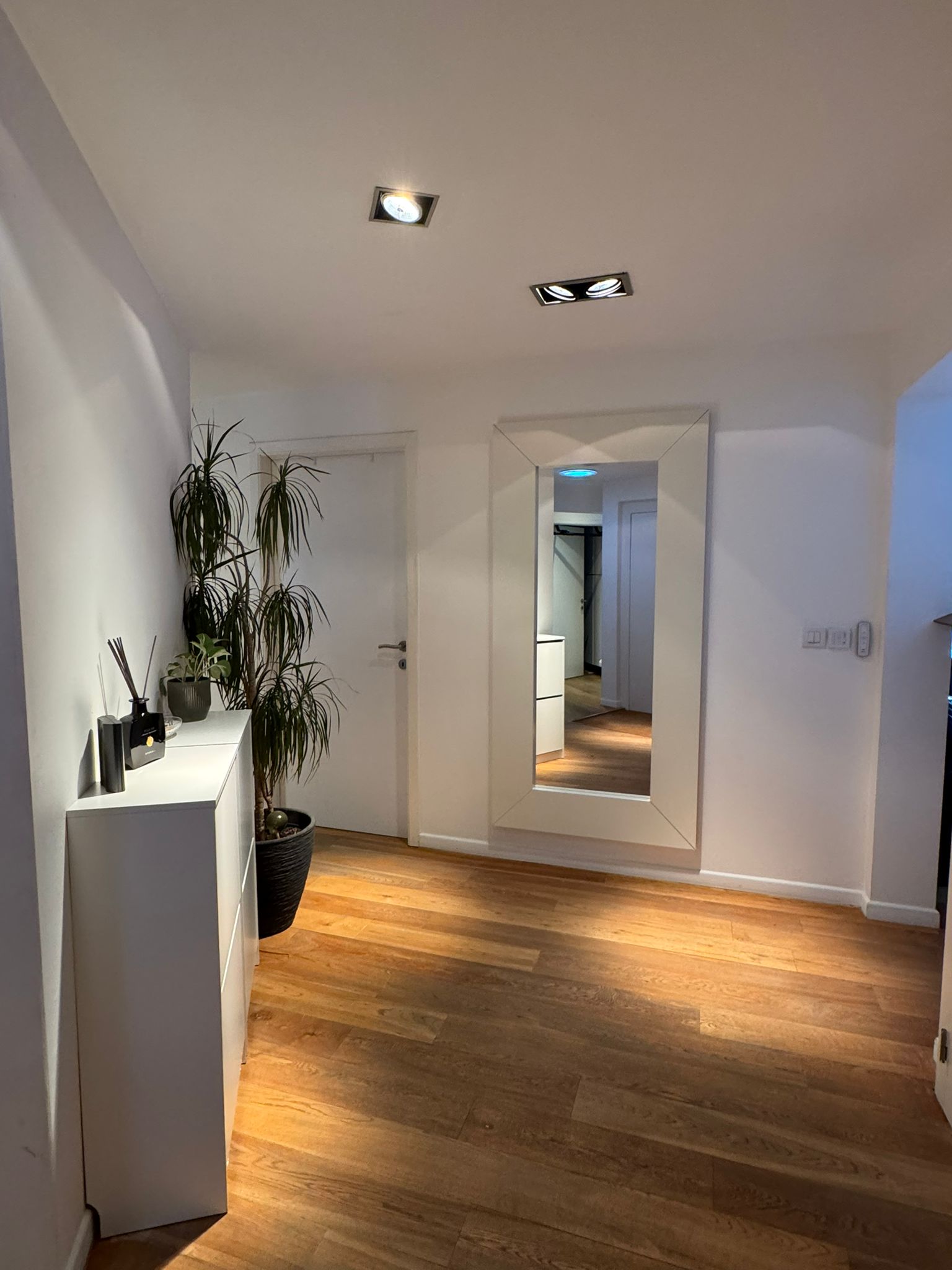 Ruim/luxueus gemeubeld appartement(penthouse)-rustig gelegen foto 3
