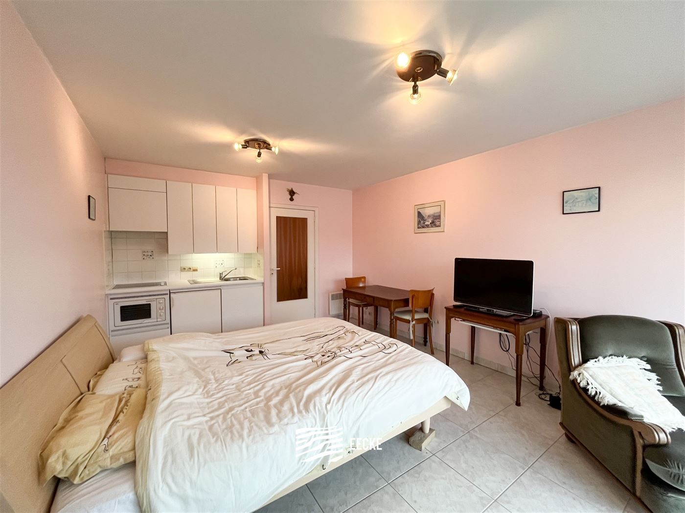 Studio met slaaphoek foto 4