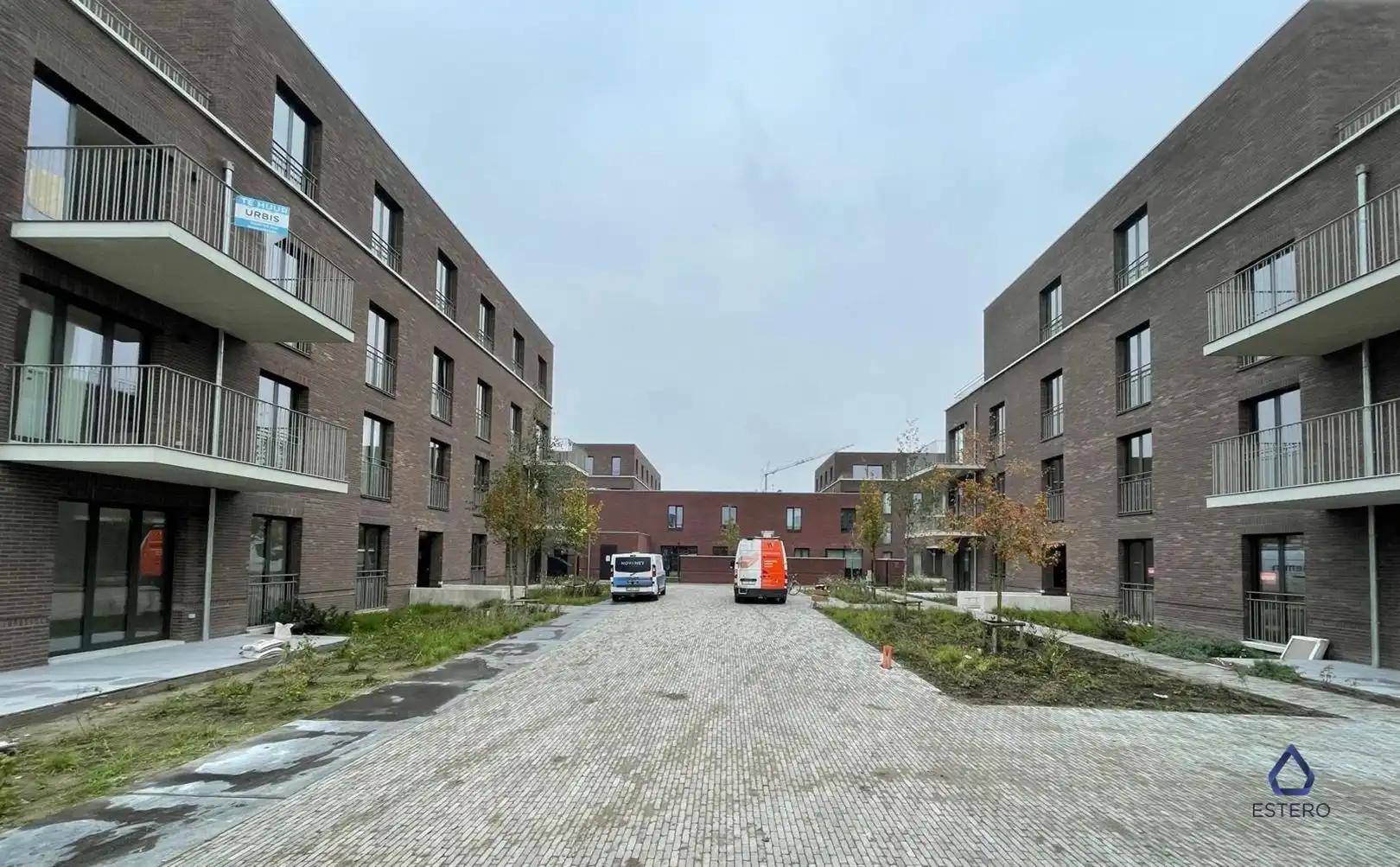 Ondergrondse staanplaats beschikbaar in het complex 'Castor'.  foto {{pictureIndex}}