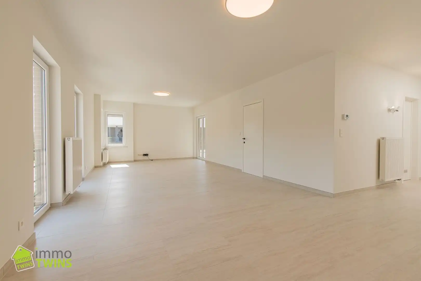 Ruim totaal gerenoveerd appartement van 119 m² met terras, staanplaats en garage te Appels bij Dendermonde foto 10