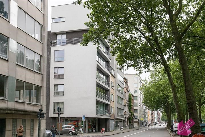 Luxueus afgewerkt, ruim en licht nieuwbouw appartement foto 14