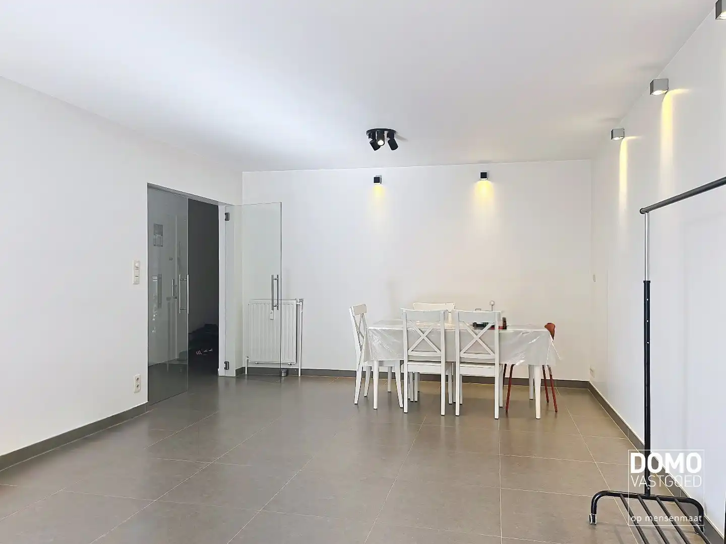 RUIM 2-SLAAPKAMERAPPARTEMENT MET TWEE TERRASSEN EN ENERGIELABEL B foto 3