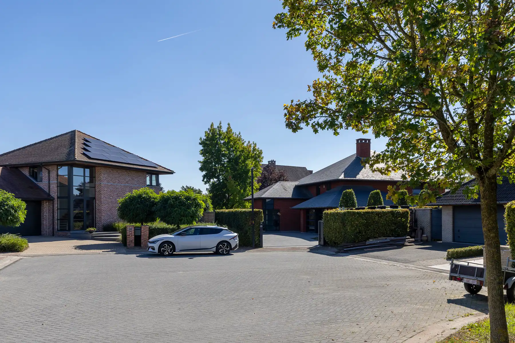Stijlvolle villa met 5 slpks, bureau en dubbele garage foto 24