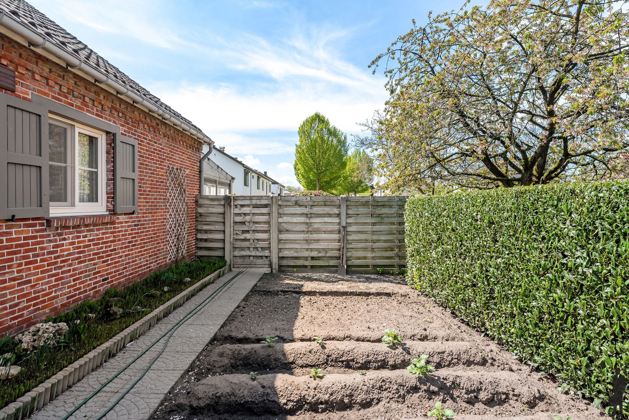 Instapklare woning met tuin en 3 slaapkamers in een rustige buurt van Wortel. foto 38