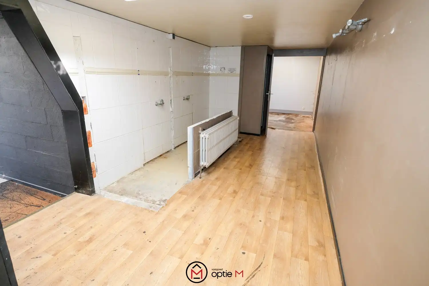 RUIM HANDELSGELIJKVLOERS MET GOEDE LIGGING! foto 12