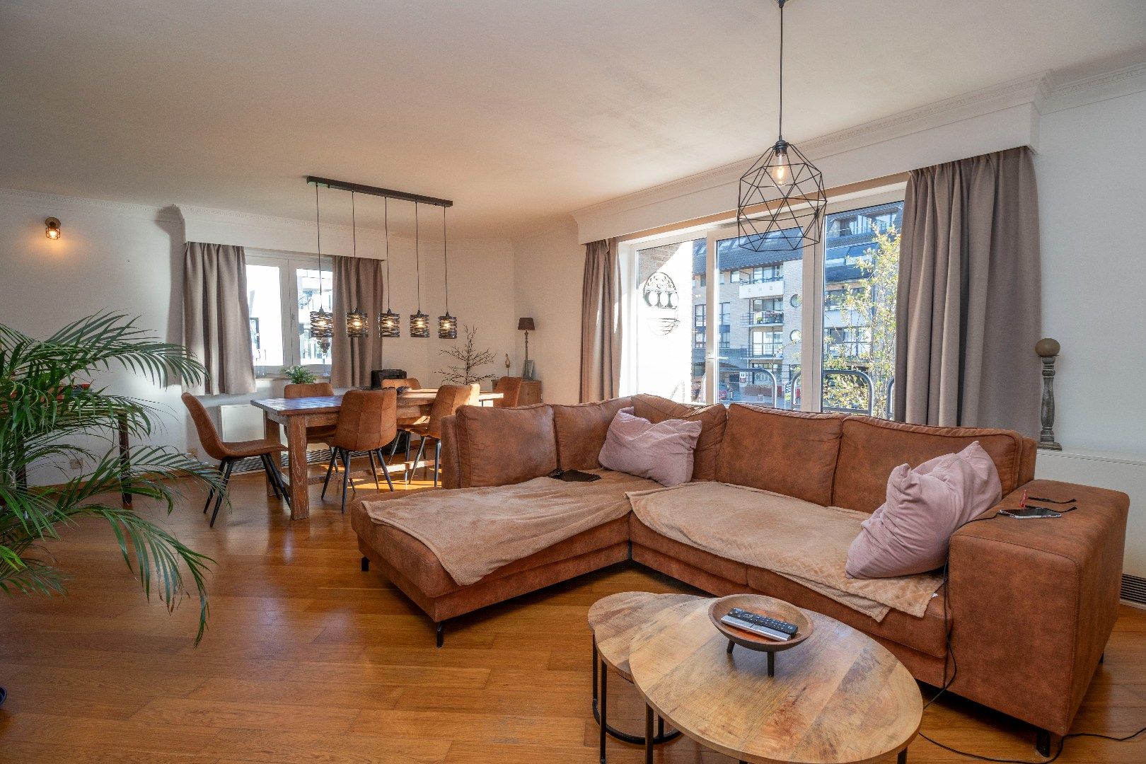 Appartement met 2 slaapkamers, terras en garage foto 3