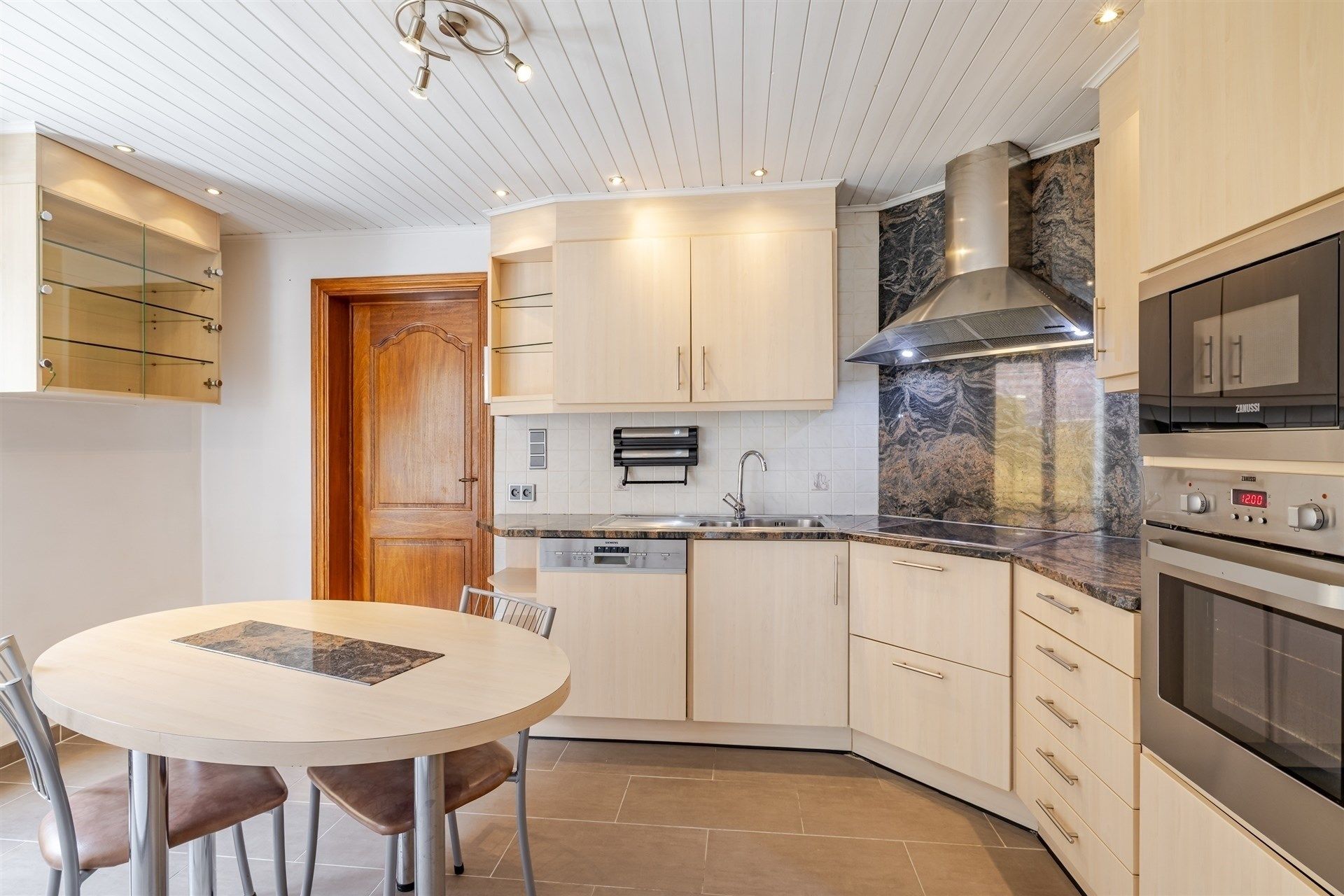 TOPPER! Instapklare woning met 3 slaapkamers! foto 8