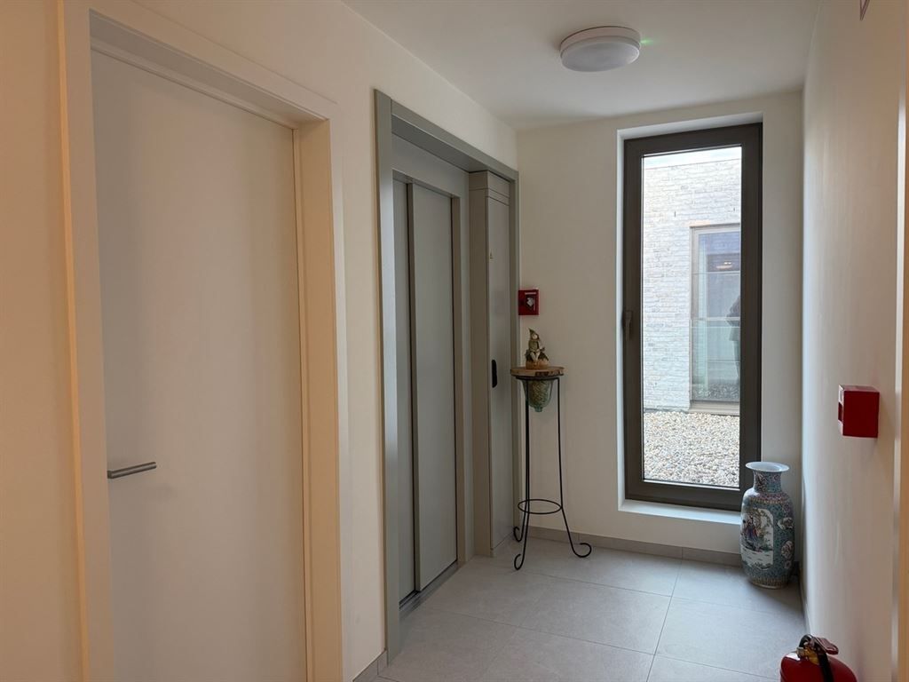 Stijlvol nieuwbouwappartement met 1 slaapkamer foto 7