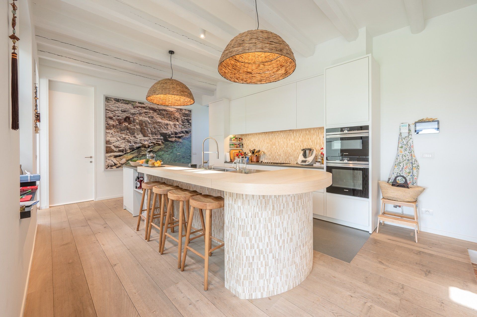 Uniek eigendom met adembenemende zichten gelegen op een perceel van ongeveer 3000 m². foto 12