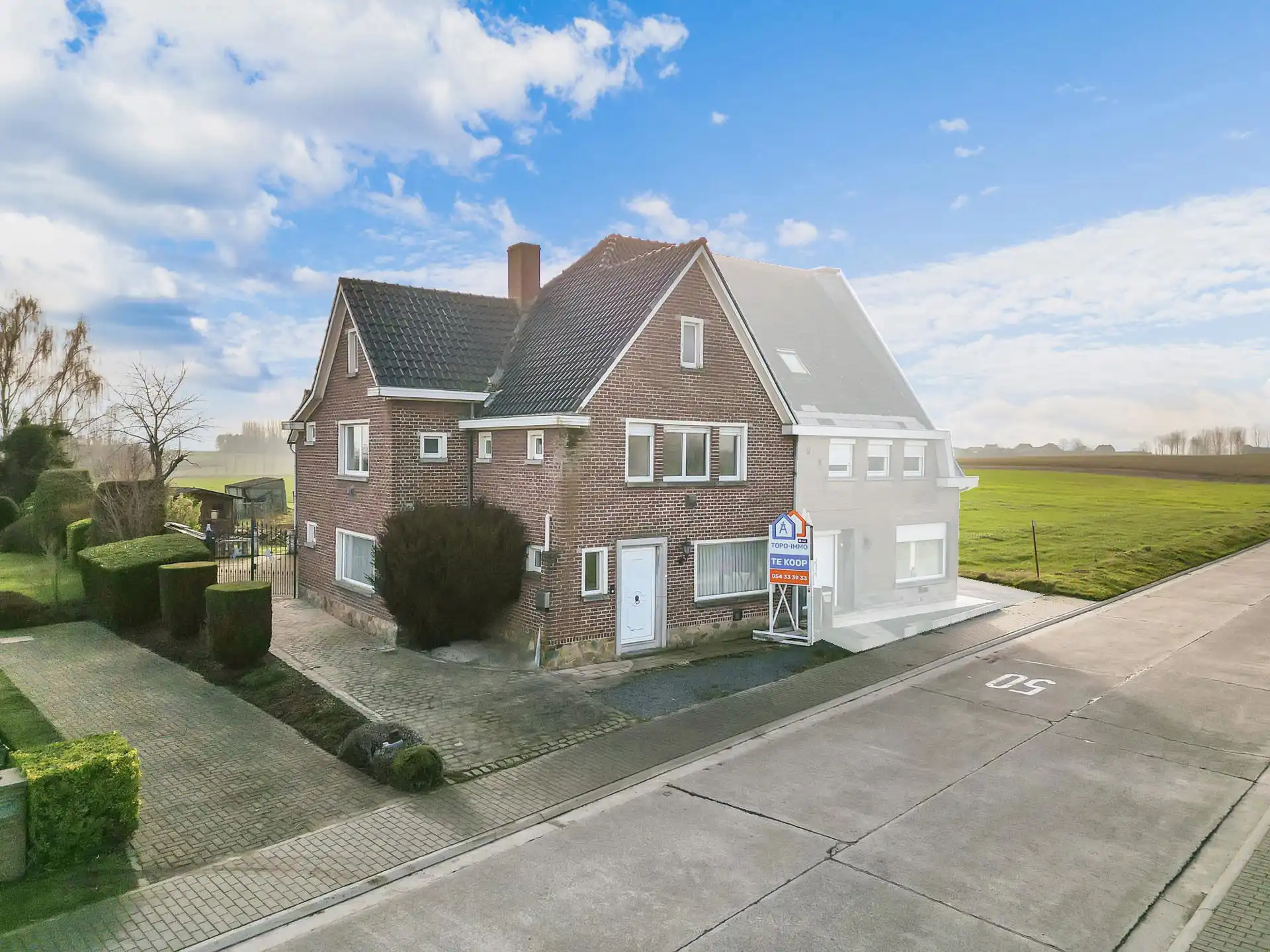 Hoofdfoto van de publicatie: Charmante halfopen woning met zonnepanelen in Deftinge