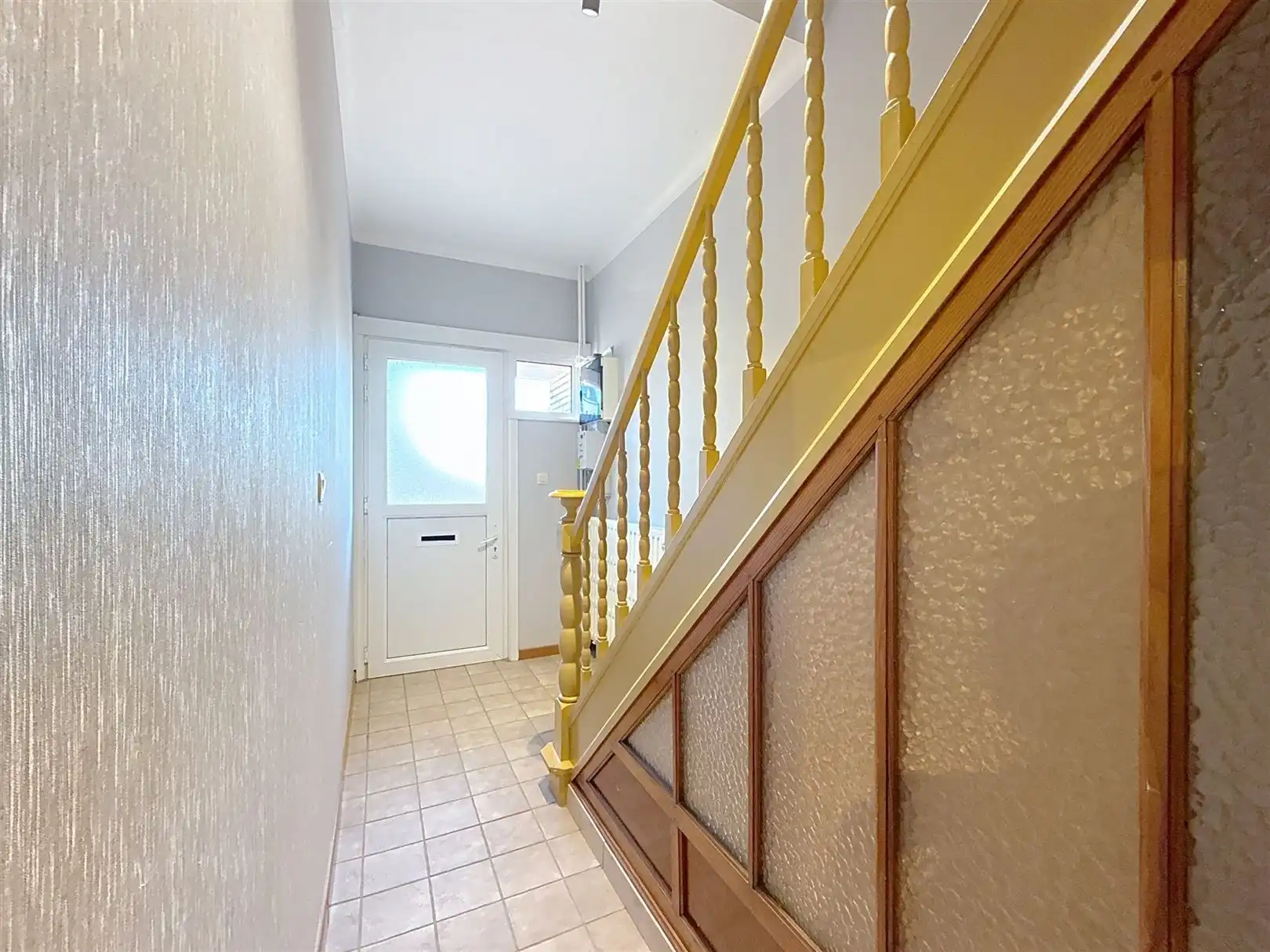 Halfopen bebouwing met 2 slpks, terras, garage foto 6