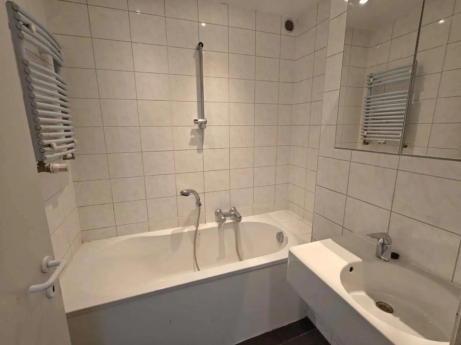 2 slaapkamer appartement  foto 5