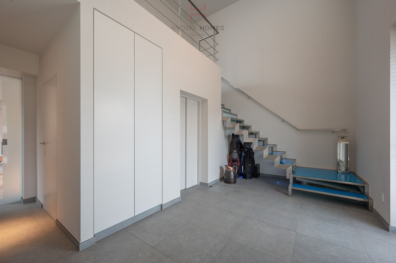 Bijzonder ruime en zeer rustig gelegen villa in Damme-Sijsele foto 3