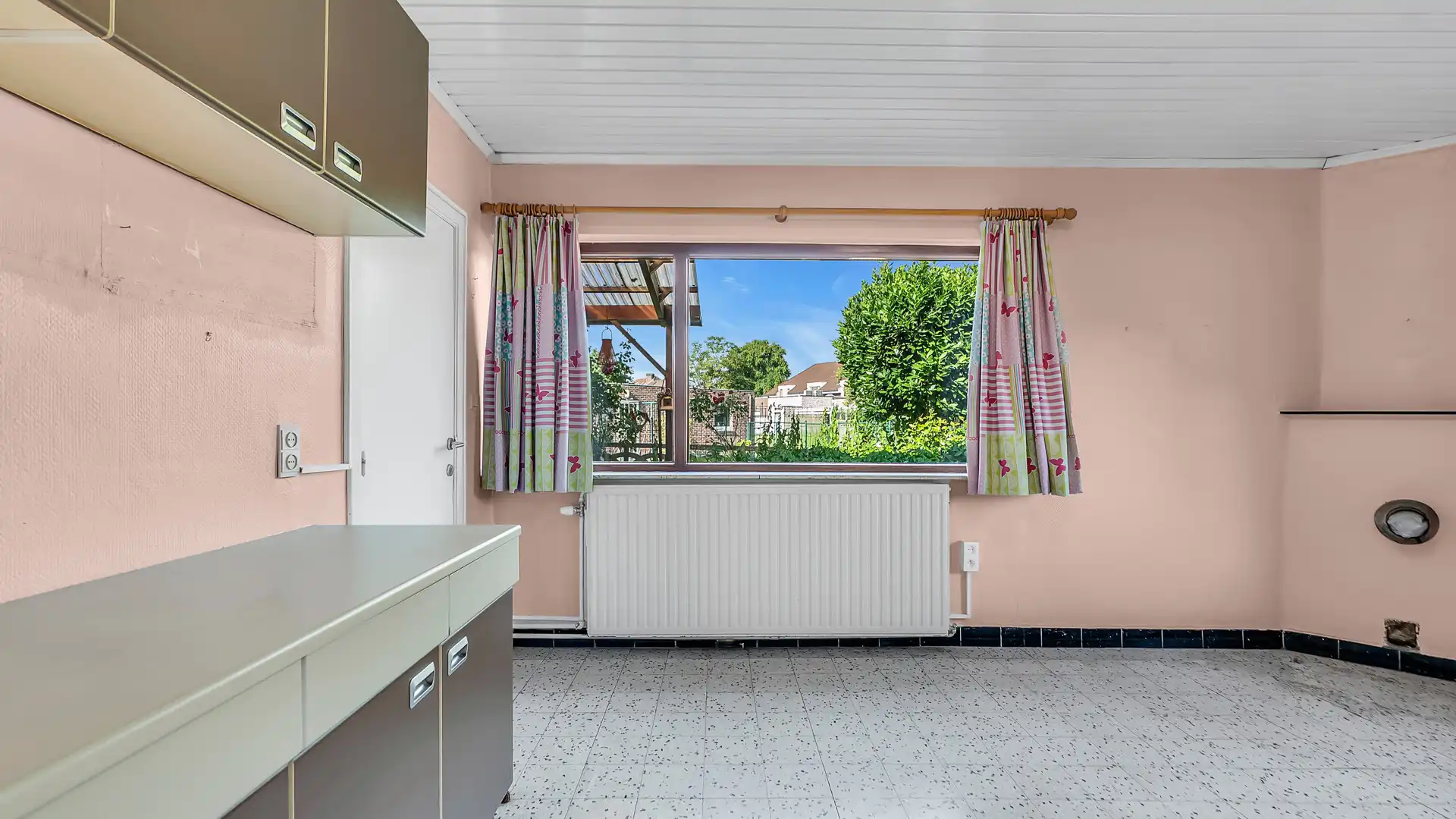 Te renoveren woning (H.O.B.) met 3 slpkrs te Genk foto 3